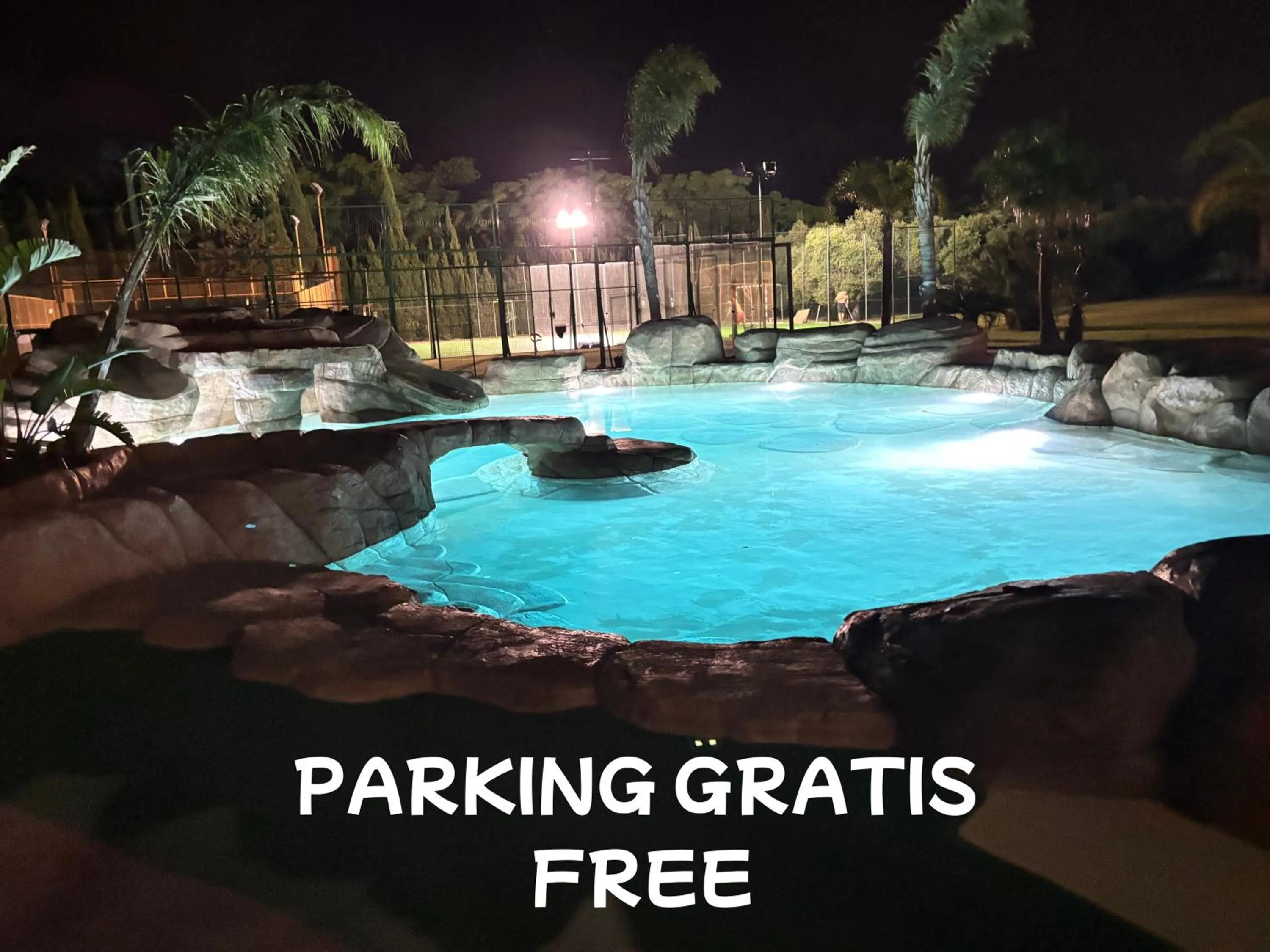 Swimming pool in Cambrils Paradise