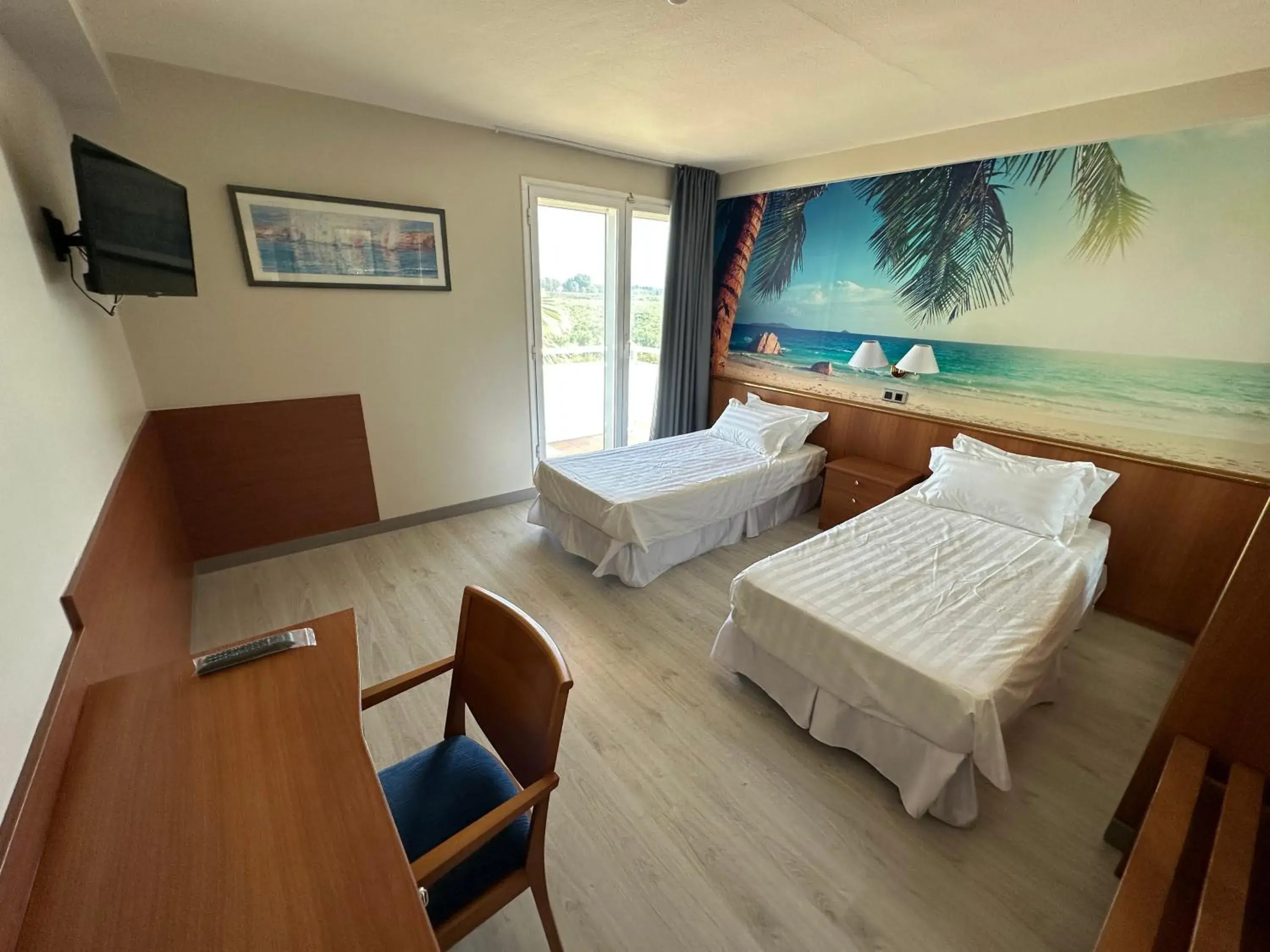 Twin Room in Cambrils Paradise Twin Room in Cambrils Paradise