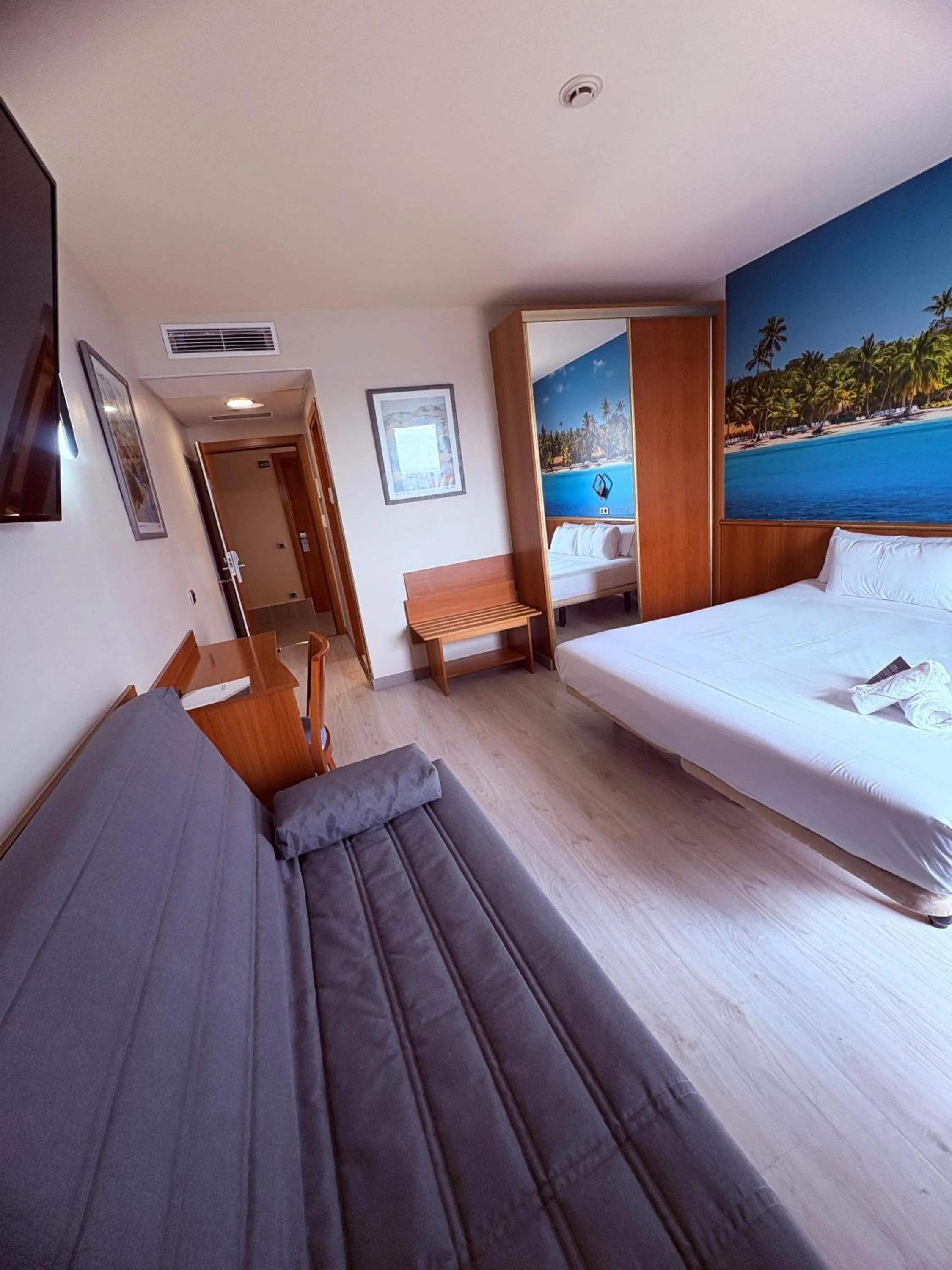 Bedroom, Bed in Cambrils Paradise