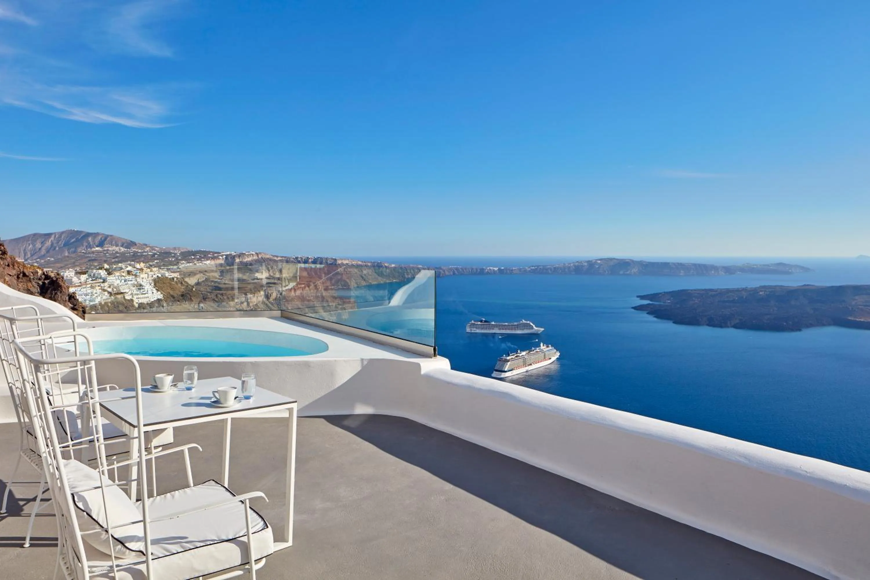 Day in Katikies Chromata Santorini - The Leading Hotels of the World