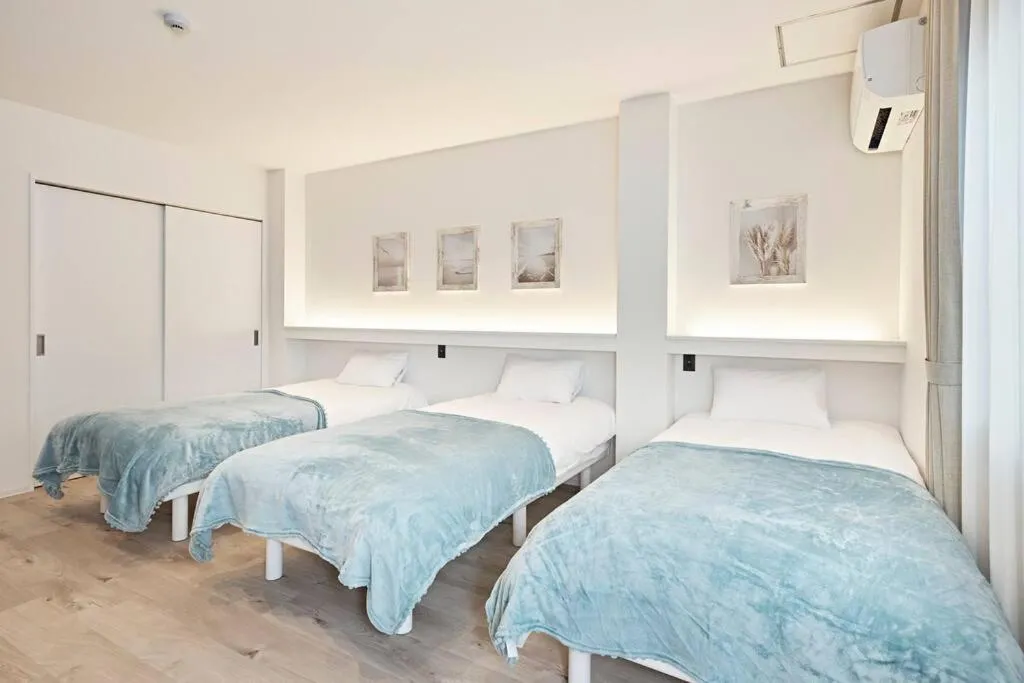 Bed in eni kuromon