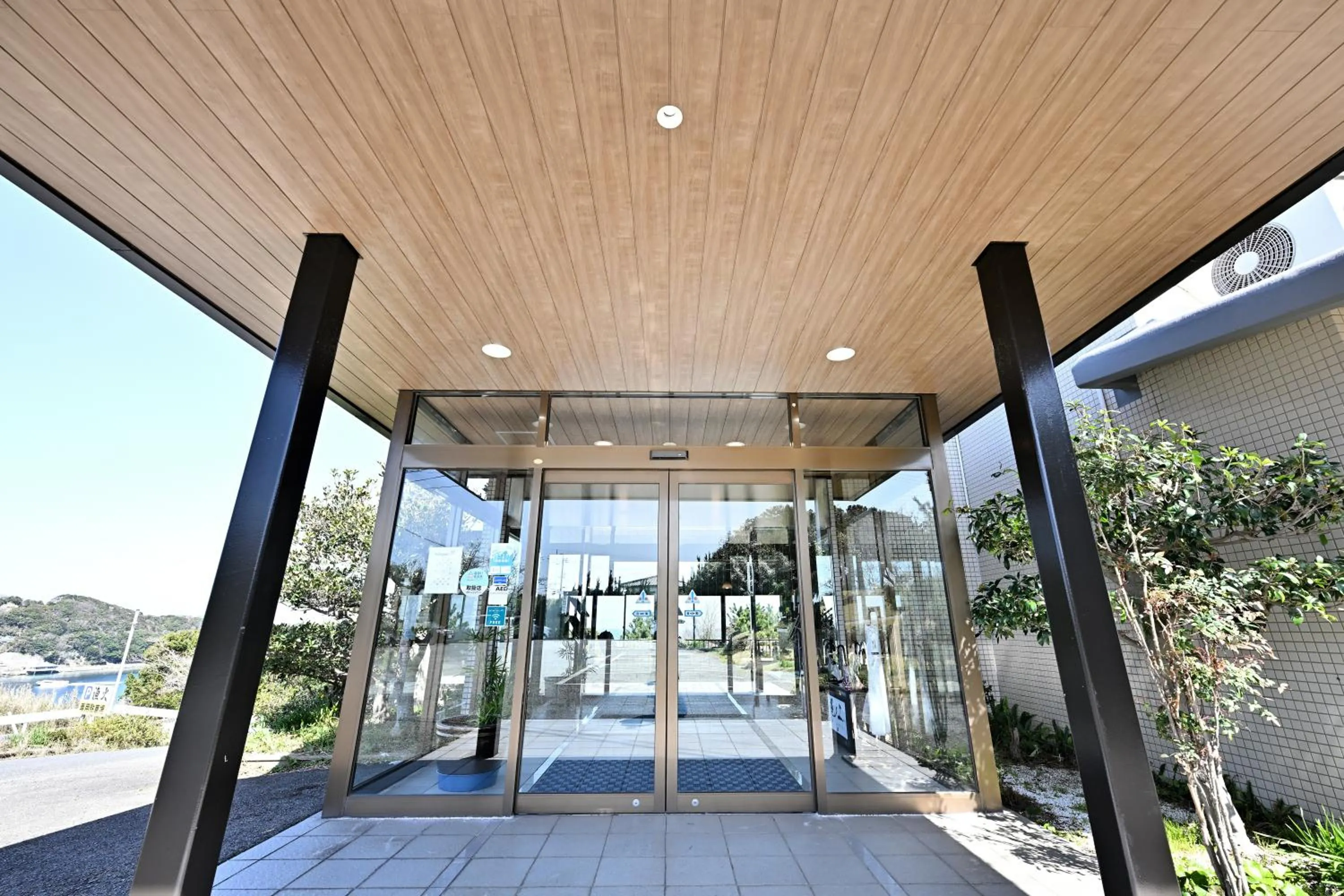 Facade/entrance in Onoue Ryokan