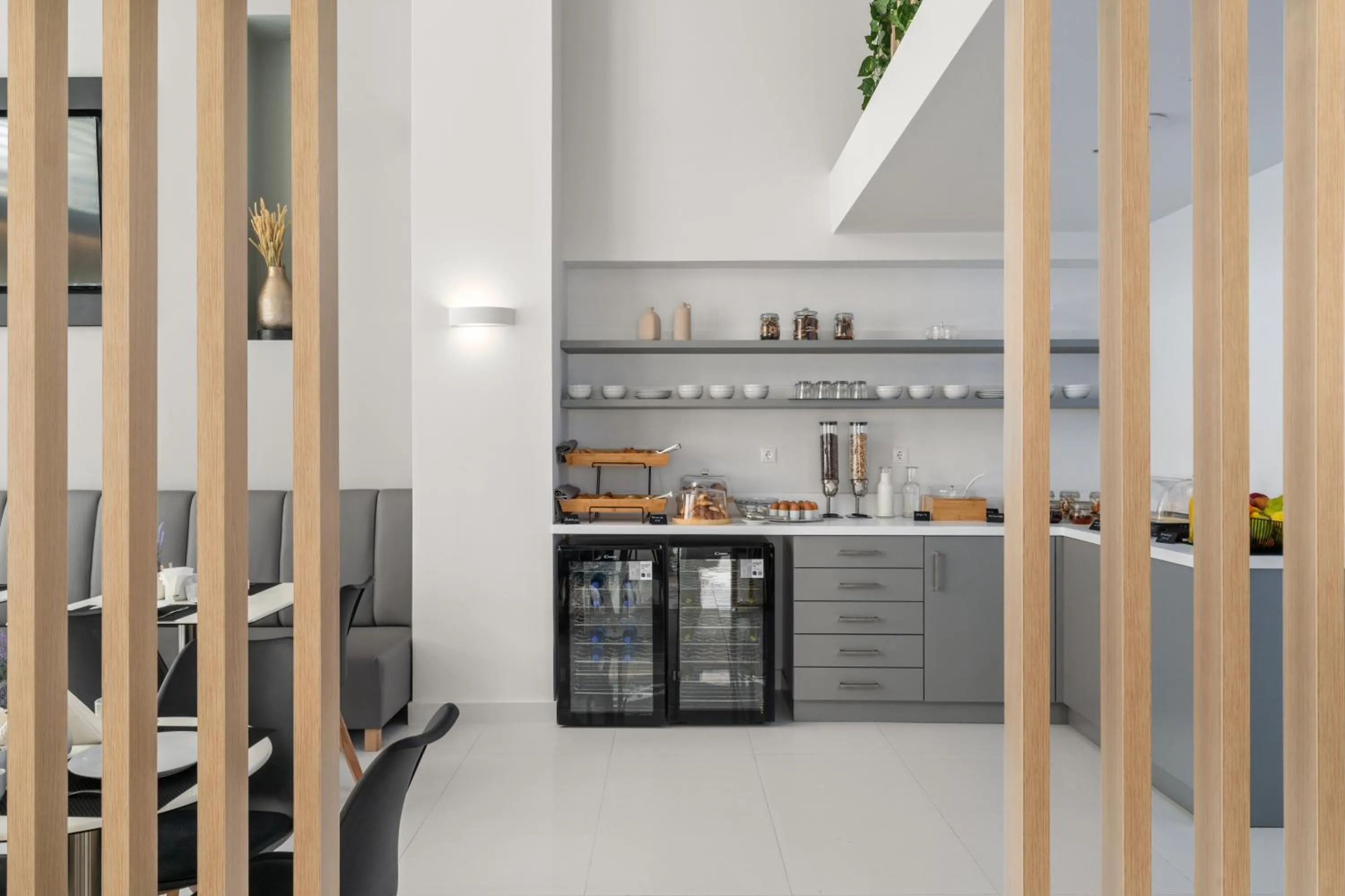 Restaurant/places to eat in Gallery Central Piraeus Port