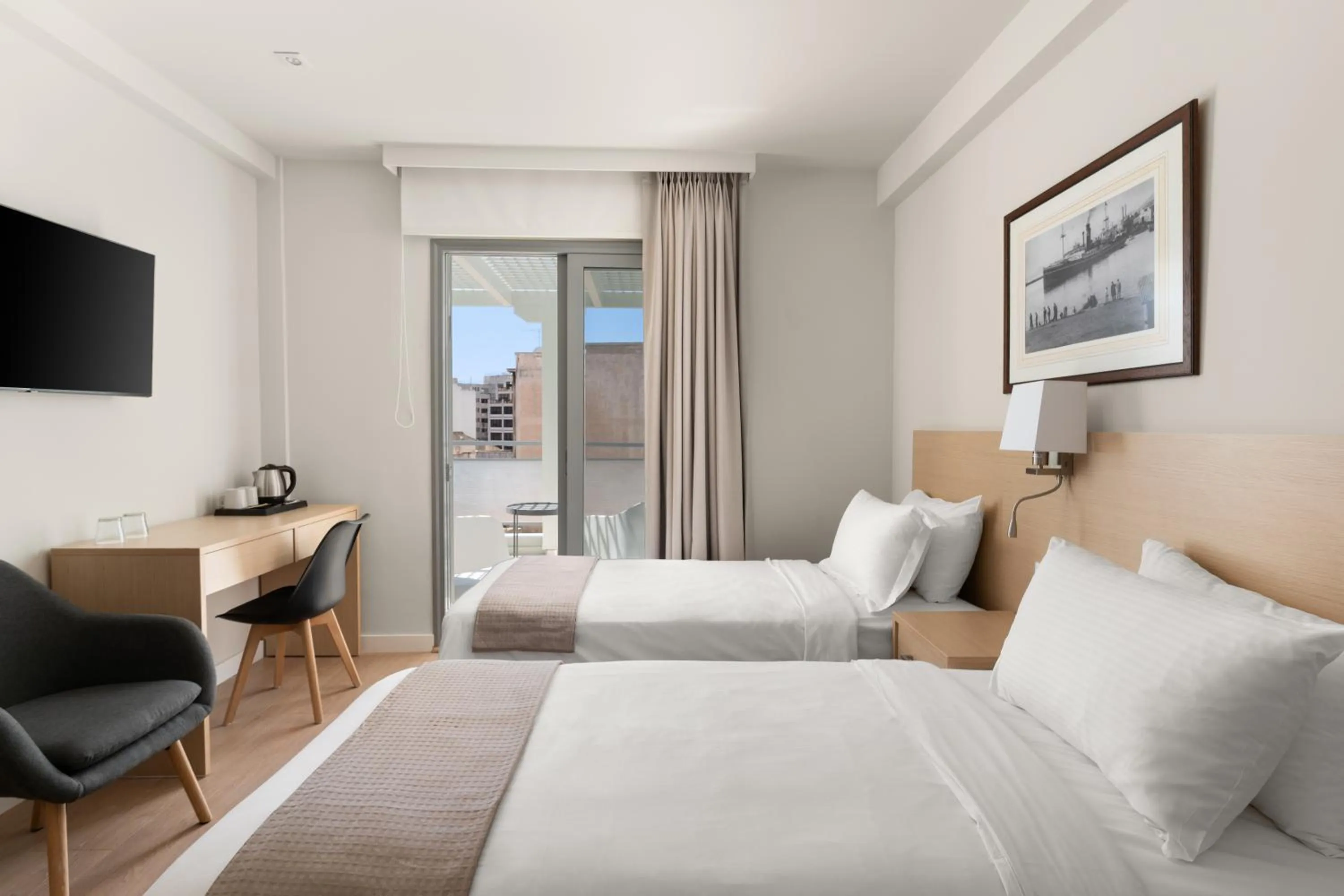 Bed in Gallery Central Piraeus Port