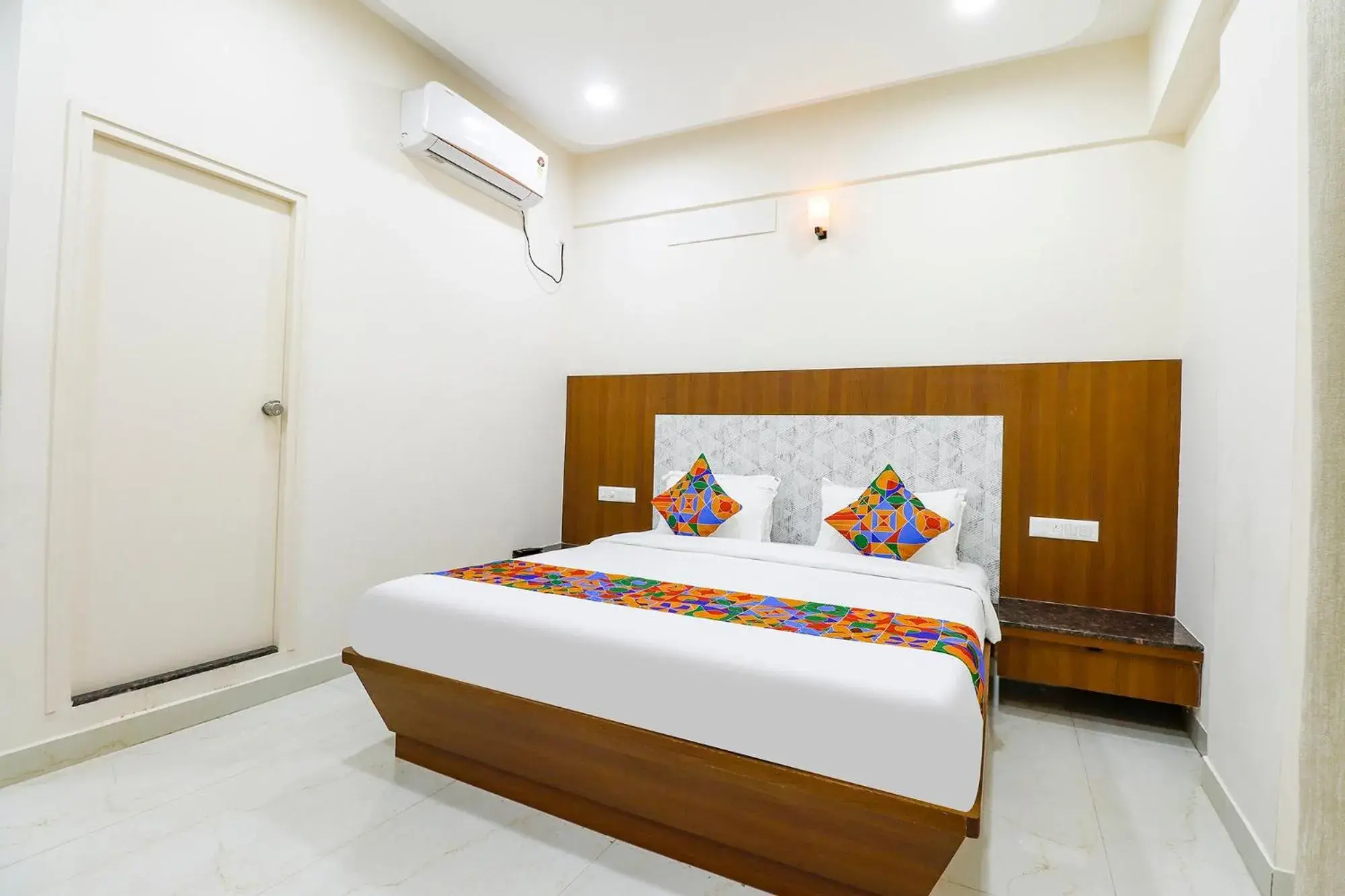 Bed in FabHotel Sathya Comforts - Nr Commercial Street Bed in FabHotel Sathya Comforts - Nr Commercial Street