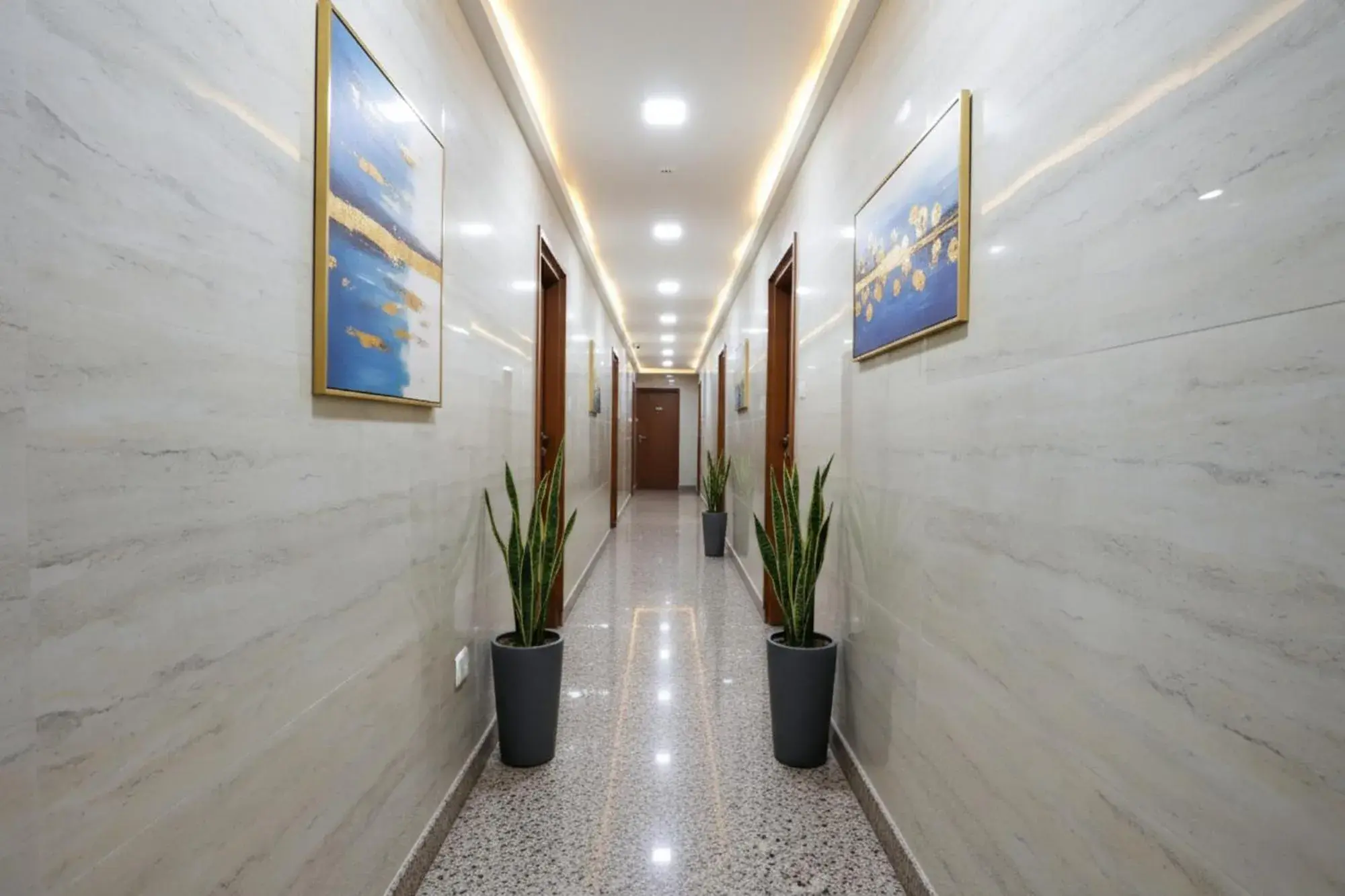 Lobby or reception in Via Sathya Comforts - Nr Commercial Street Lobby or reception in Via Sathya Comforts - Nr Commercial Street
