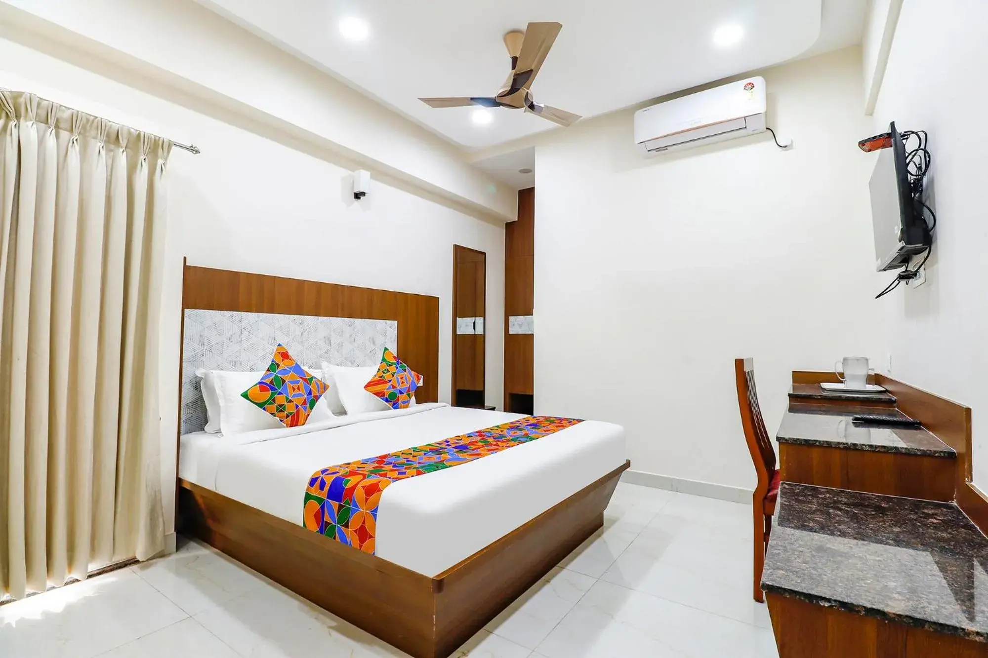Bed in FabHotel Sathya Comforts - Nr Commercial Street Bed in FabHotel Sathya Comforts - Nr Commercial Street
