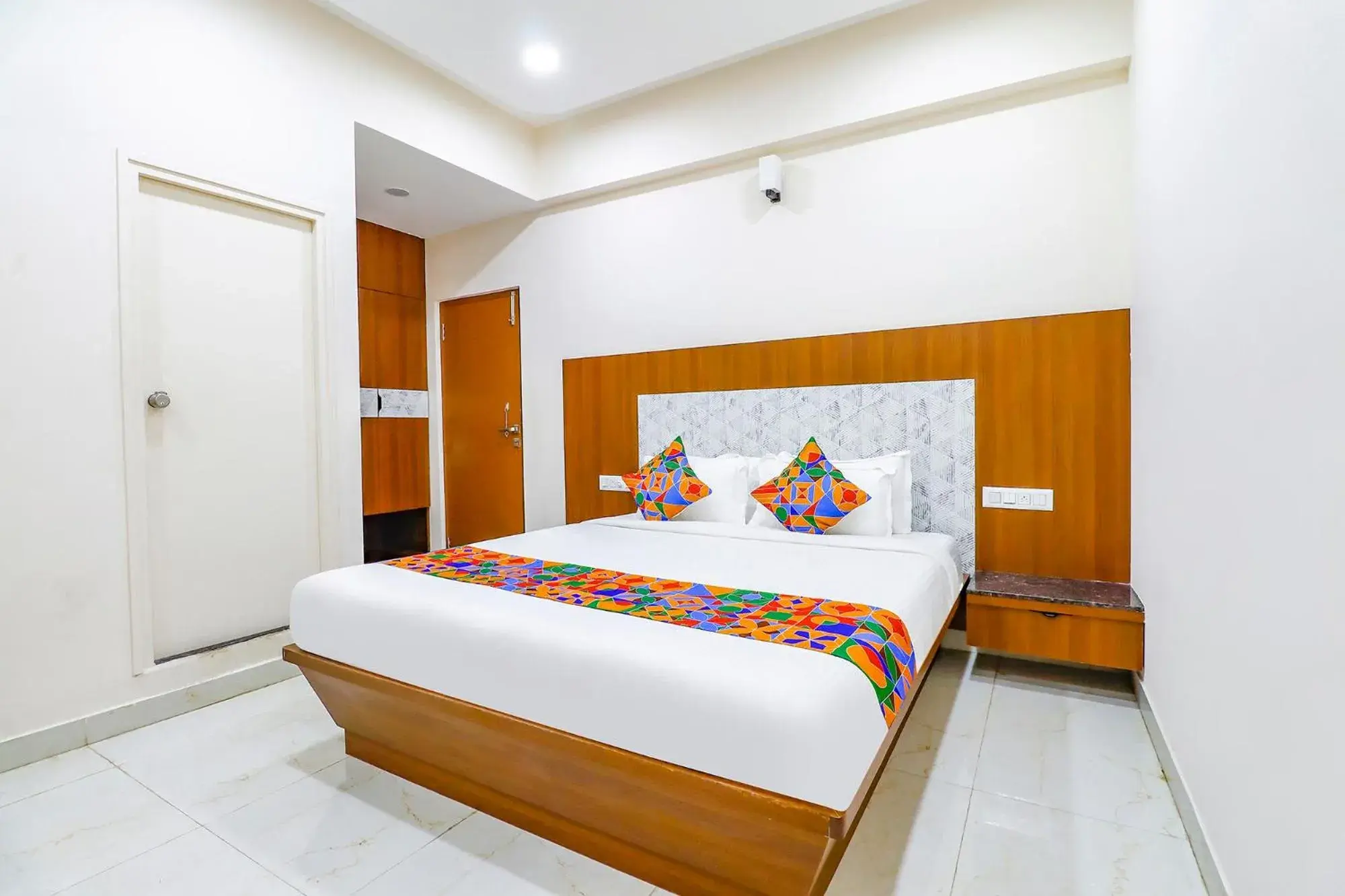 Bed in FabHotel Sathya Comforts - Nr Commercial Street Bed in FabHotel Sathya Comforts - Nr Commercial Street