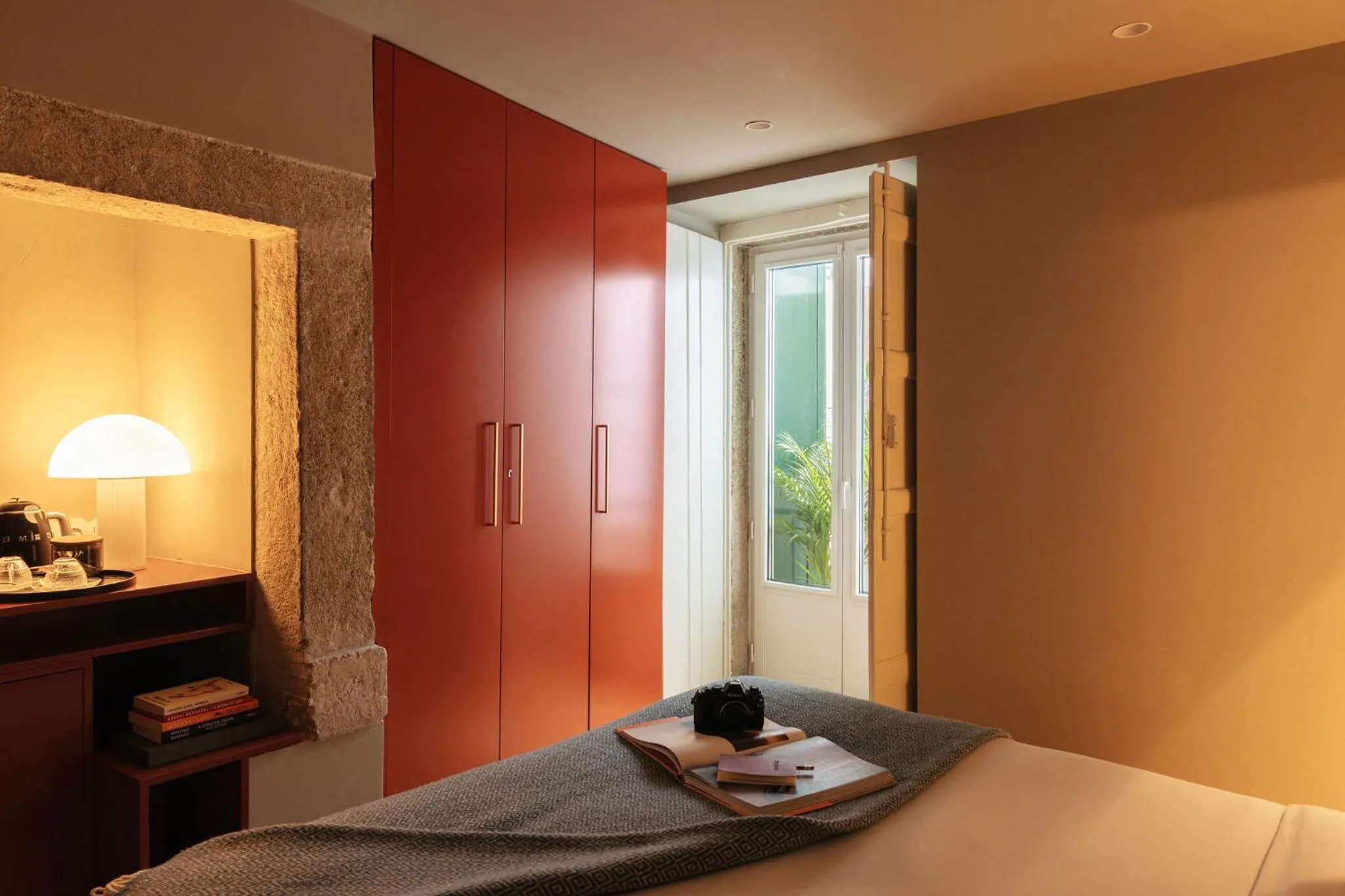 Bedroom, Bed in Dare Lisbon River