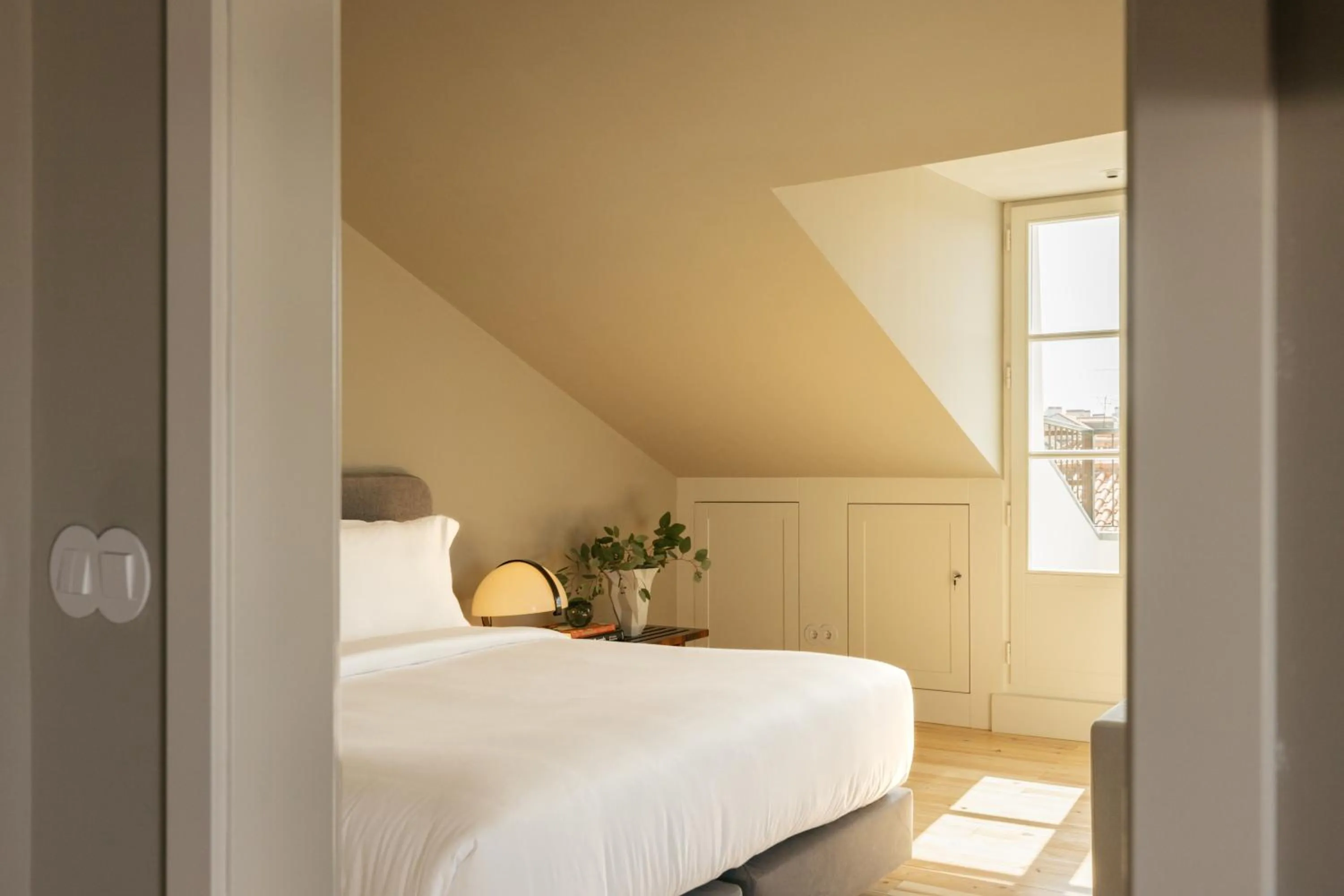 Bedroom, Bed in Dare Lisbon River