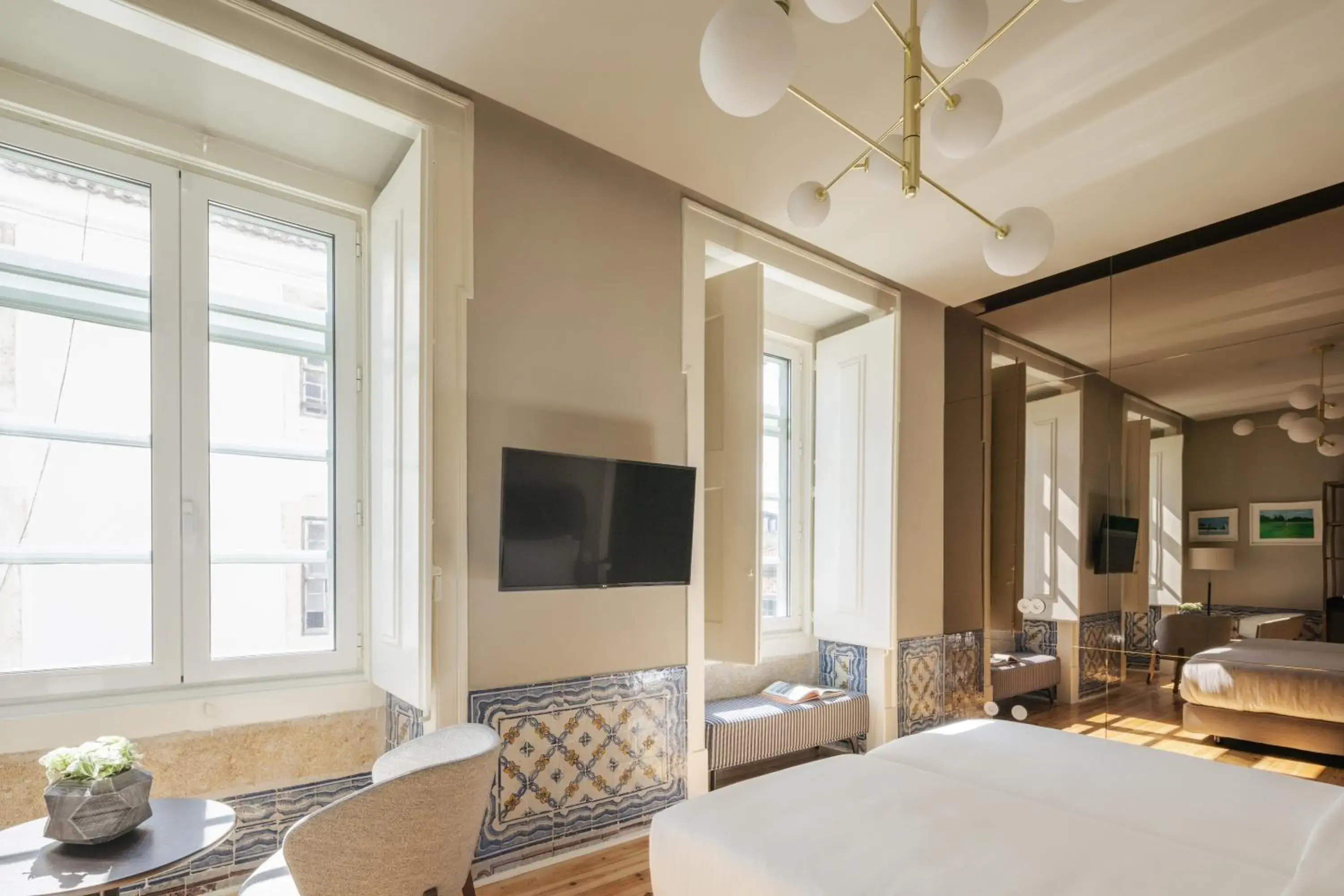 Deluxe Twin Room in Dare Lisbon River Deluxe Twin Room in Dare Lisbon River