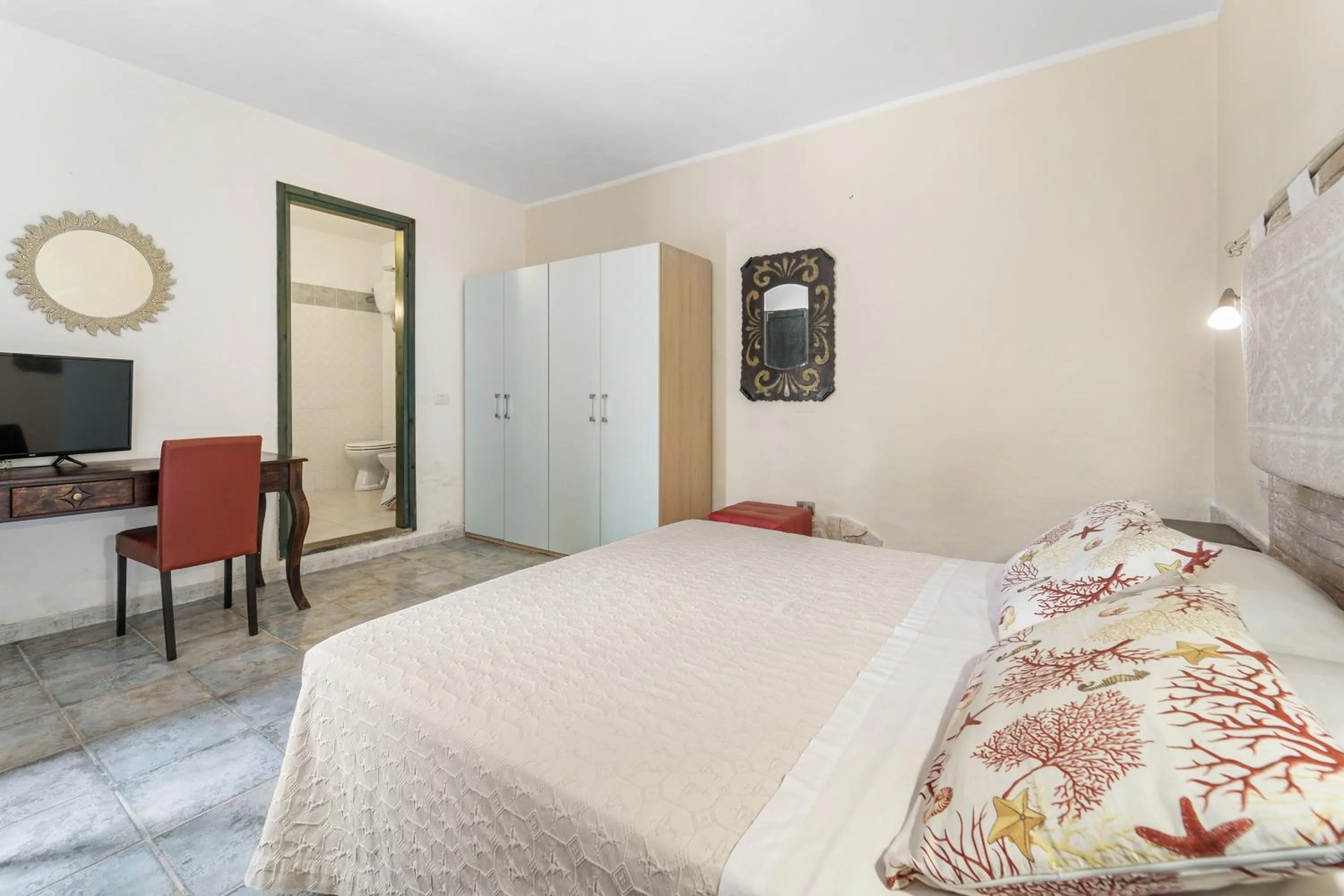 Bathroom, Bed in Sa Funtana