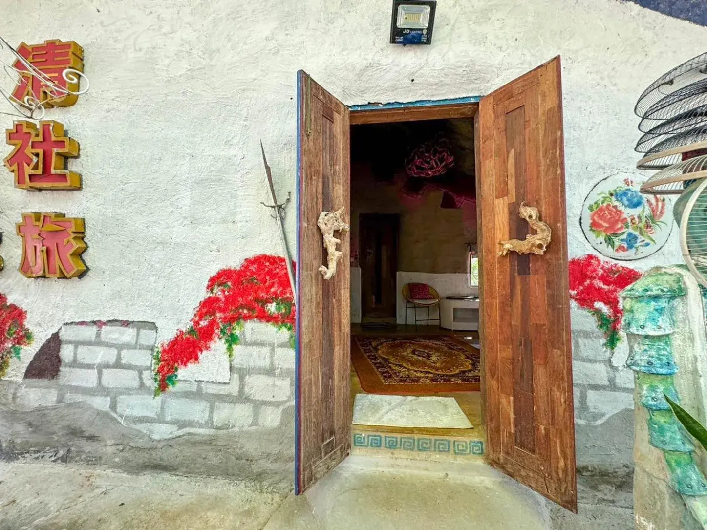 Facade/entrance in Clay House Chiang Mai By Alphatel Facade/entrance in Clay House Chiang Mai By Alphatel