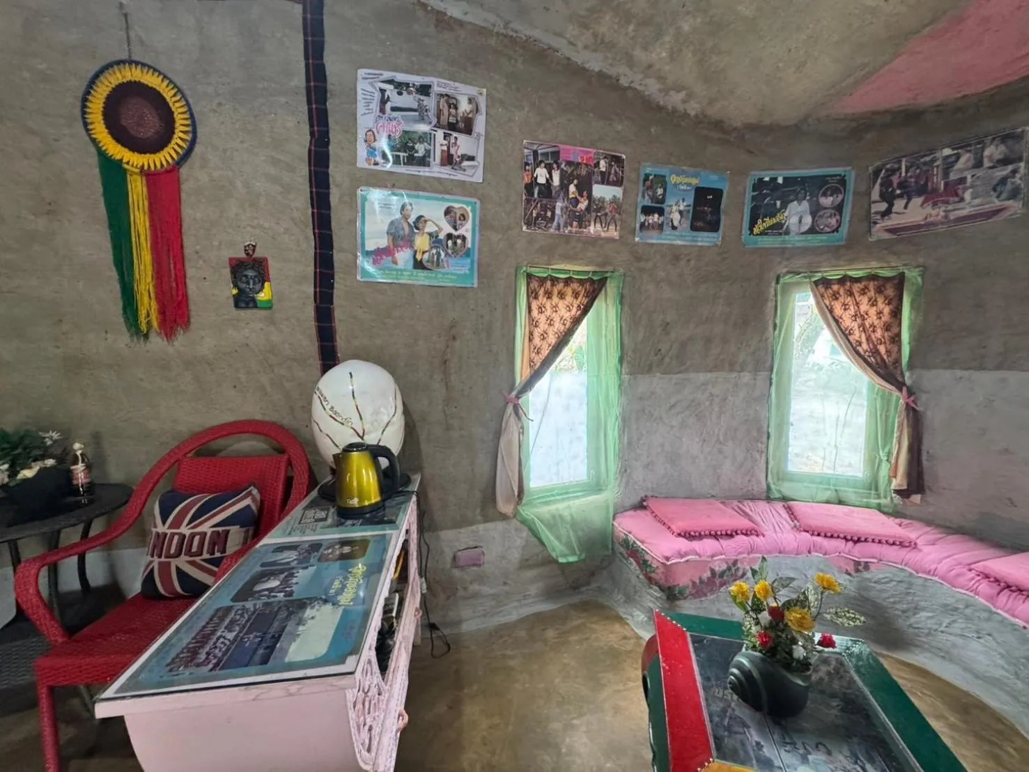 Living room in Clay House Chiang Mai By Alphatel