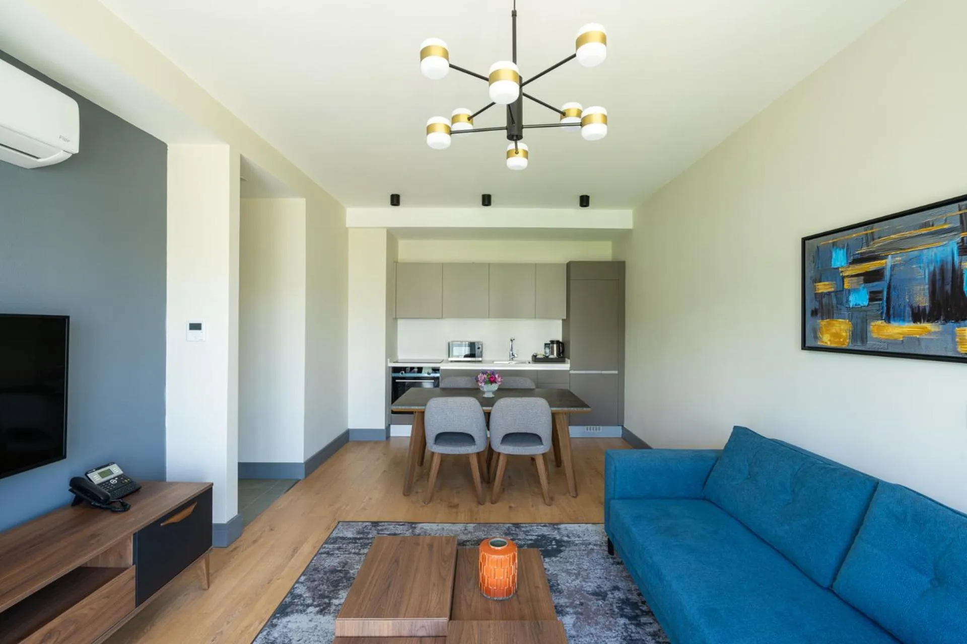 Kitchen or kitchenette in The Superior Living Kağıthane