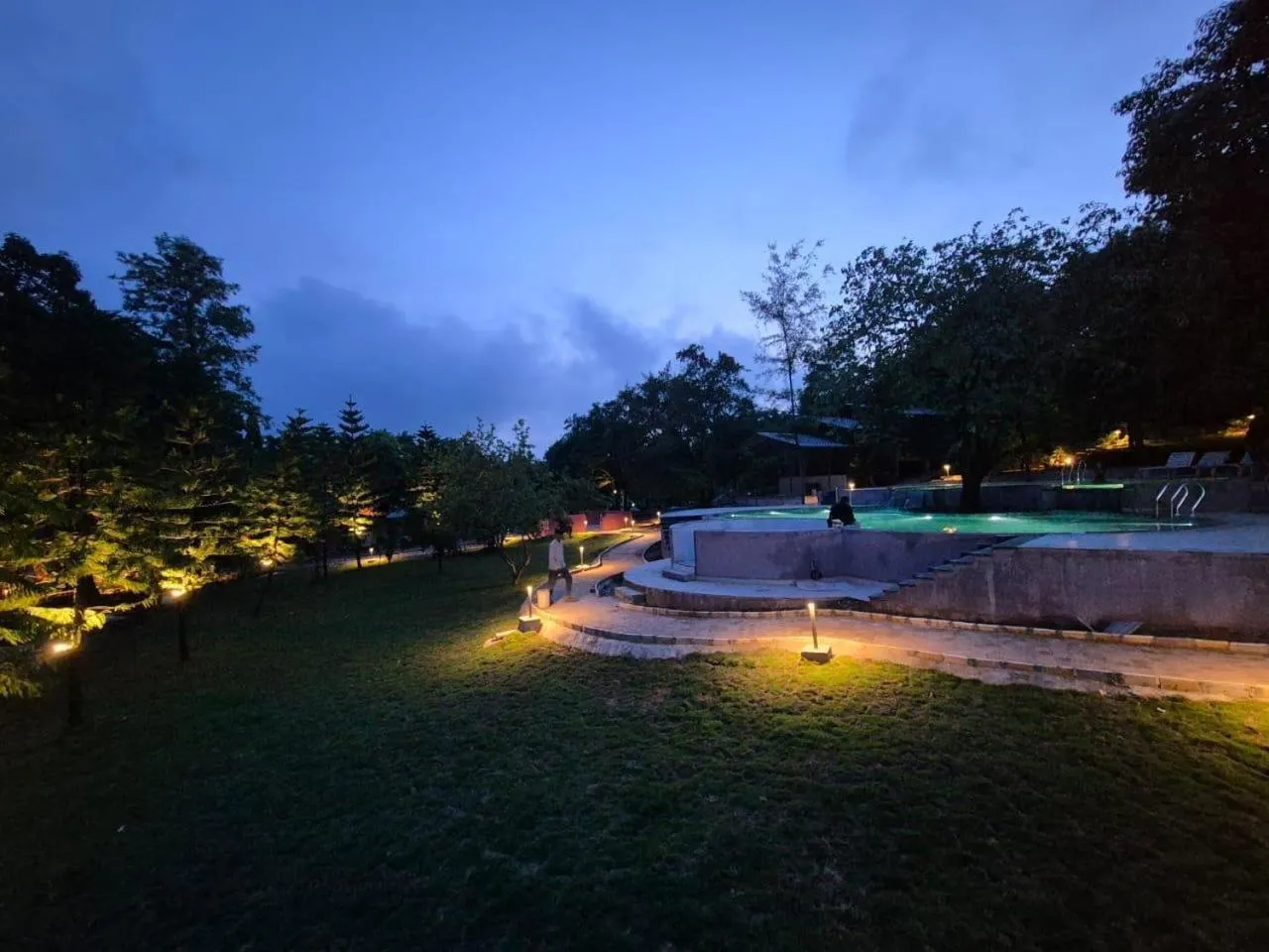 Night in Citrus Prime Hill Queen Resort