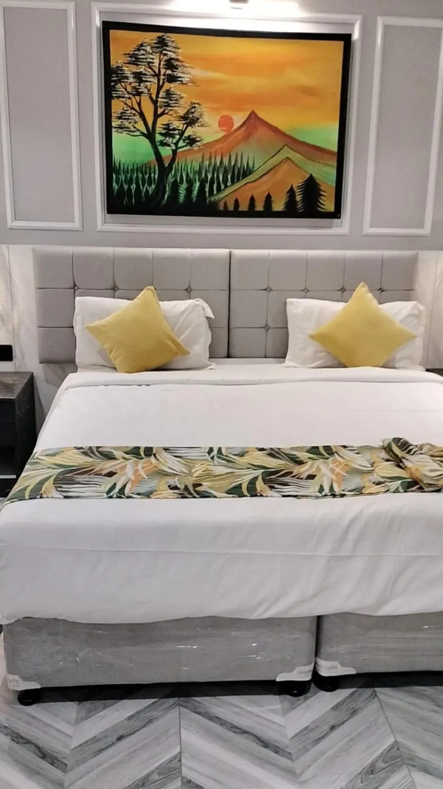 Photo of the whole room in Citrus Prime Hill Queen Resort