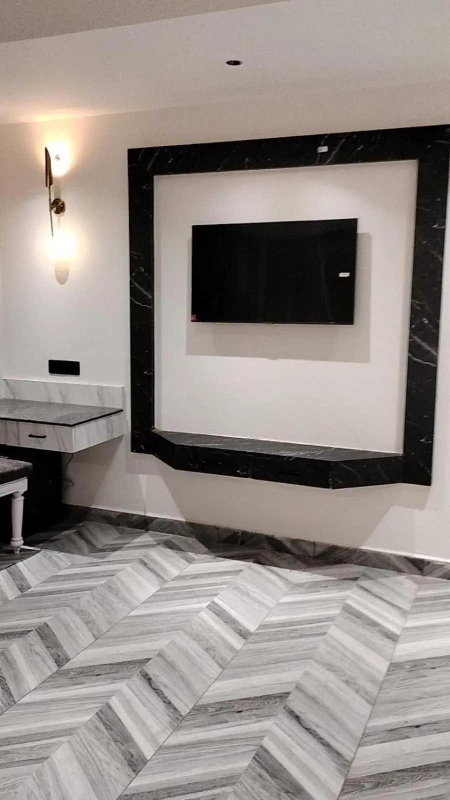 TV and multimedia in Citrus Prime Hill Queen Resort