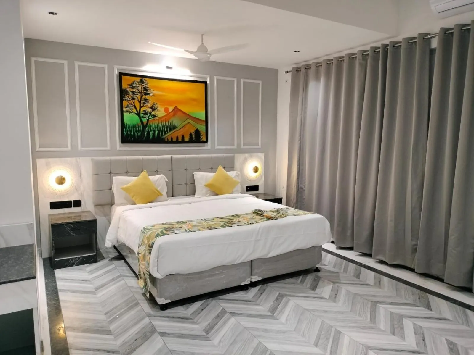 TV and multimedia in Citrus Prime Hill Queen Resort