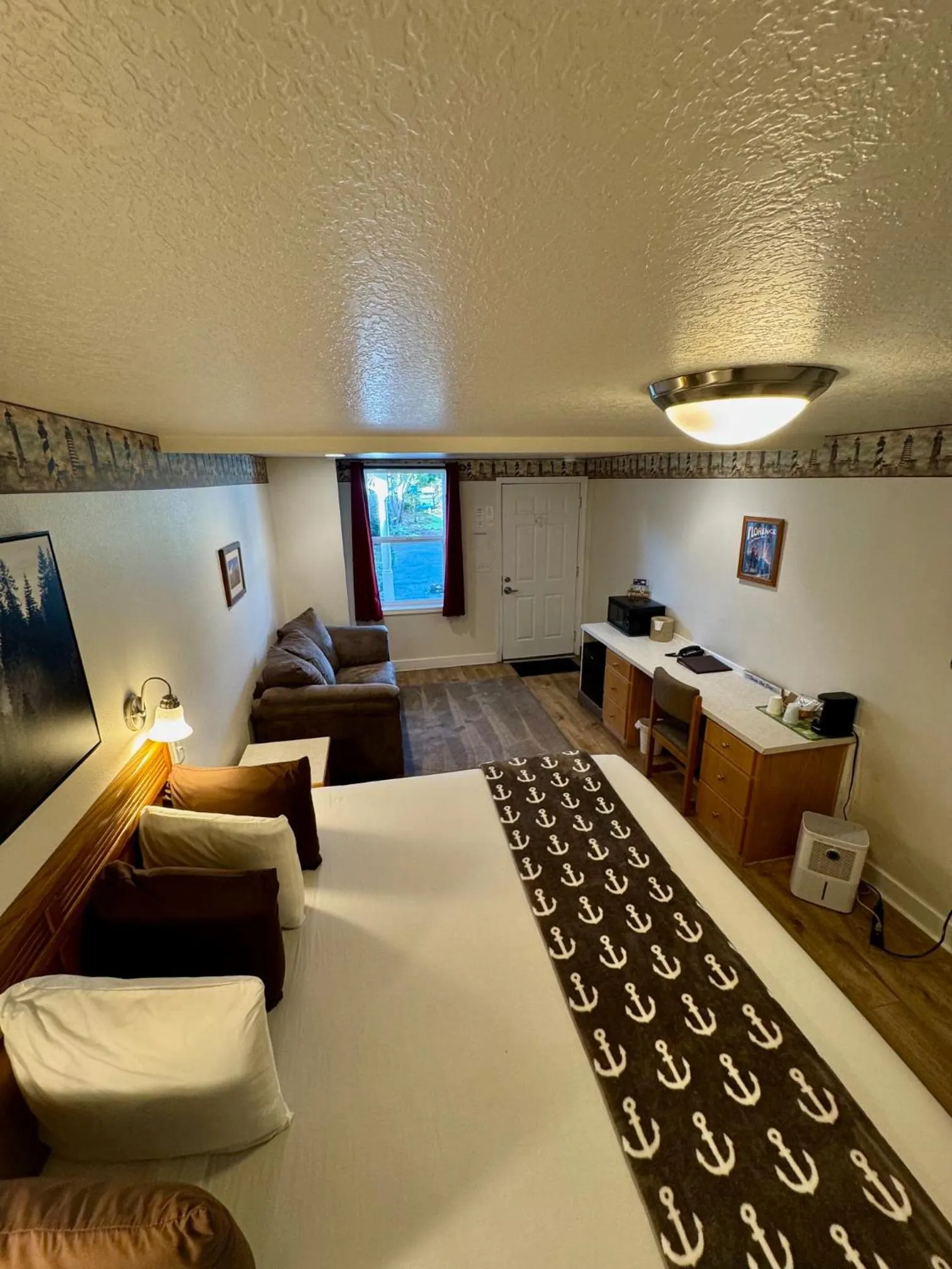 Bedroom in Ocean Breeze Motel