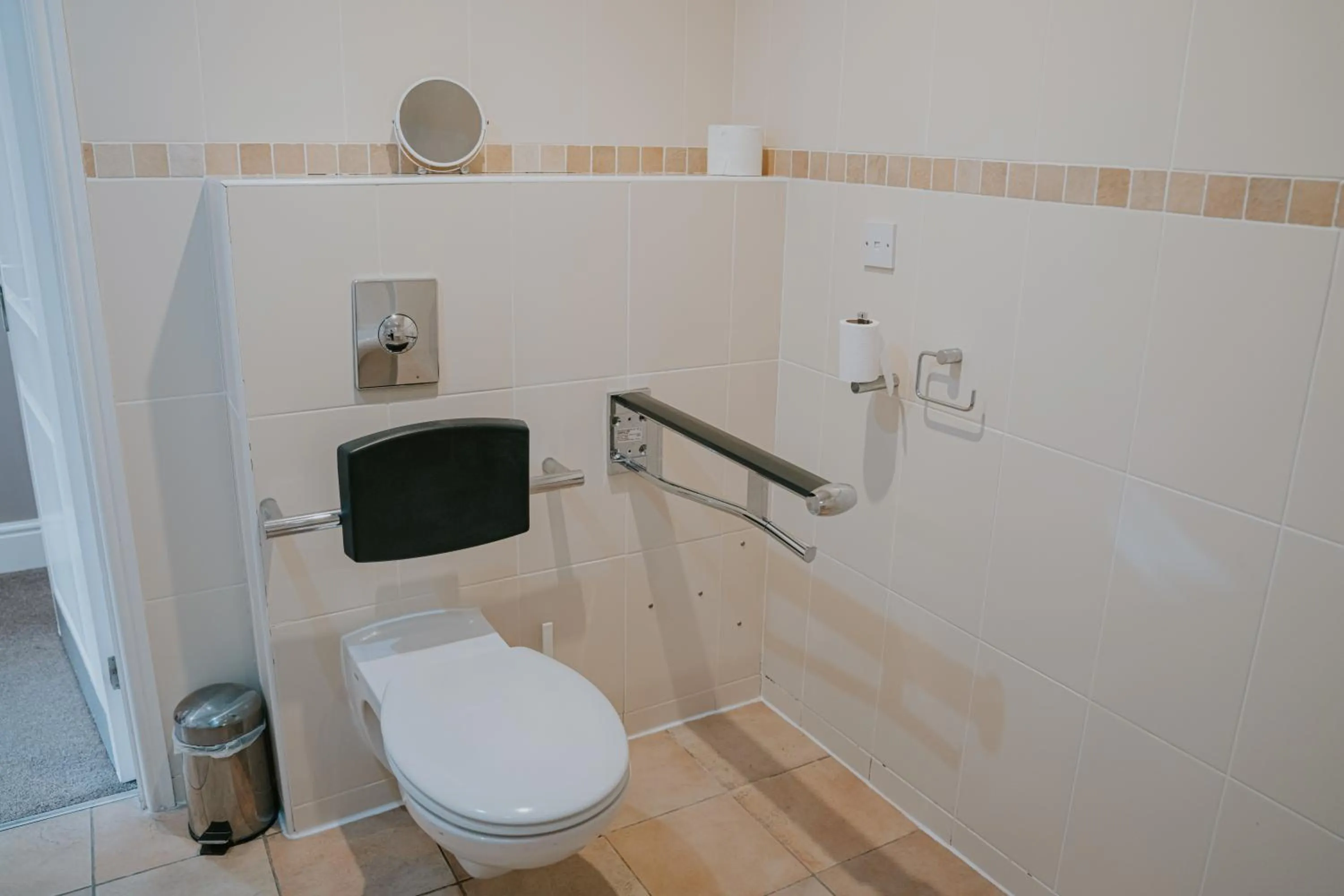 Toilet in Redesdale Arms Hotel