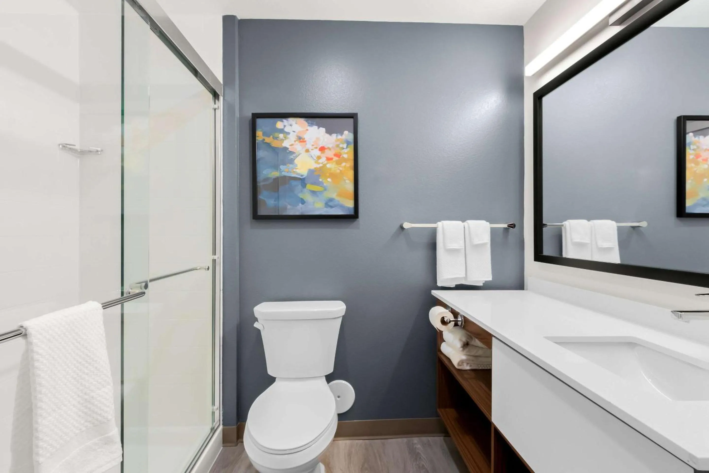 King Suite with Sofa - Non Smoking in Everhome Suites Glendale Sports Entertainment District