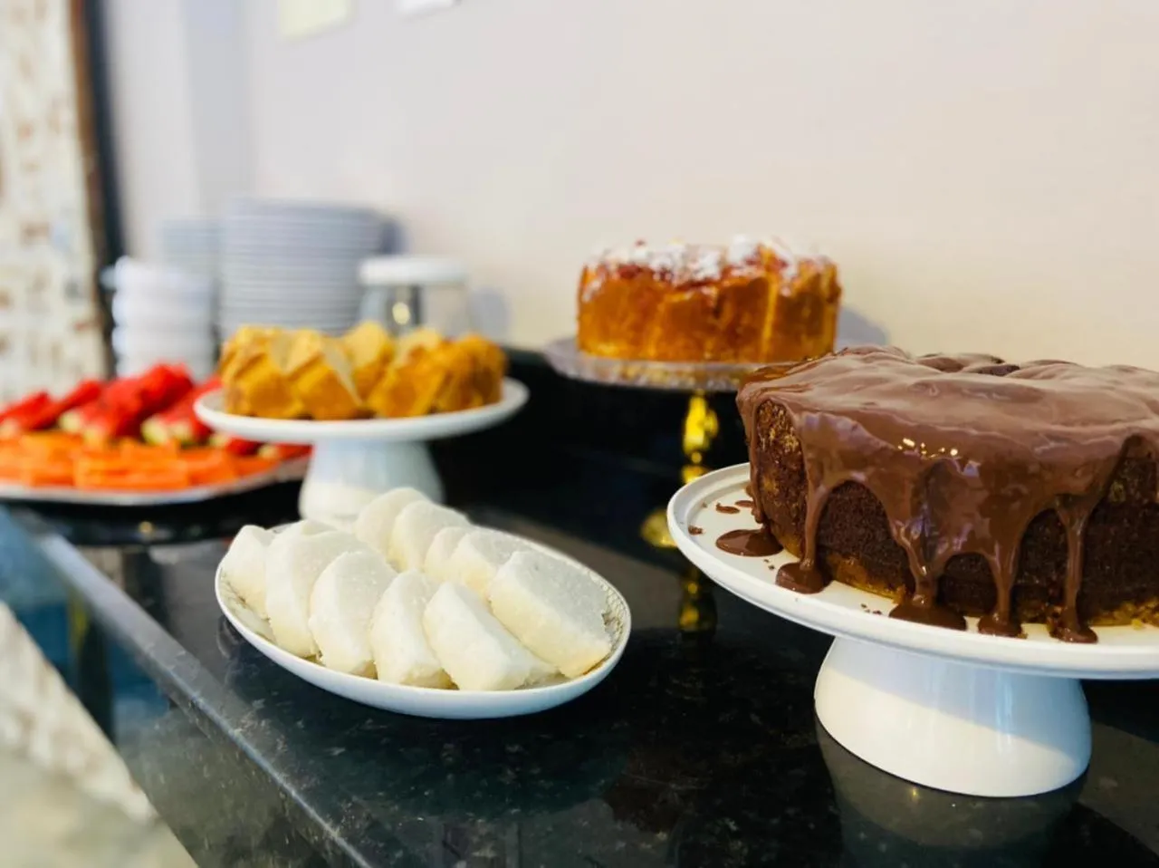 Buffet breakfast in Pousada Vila Baiana