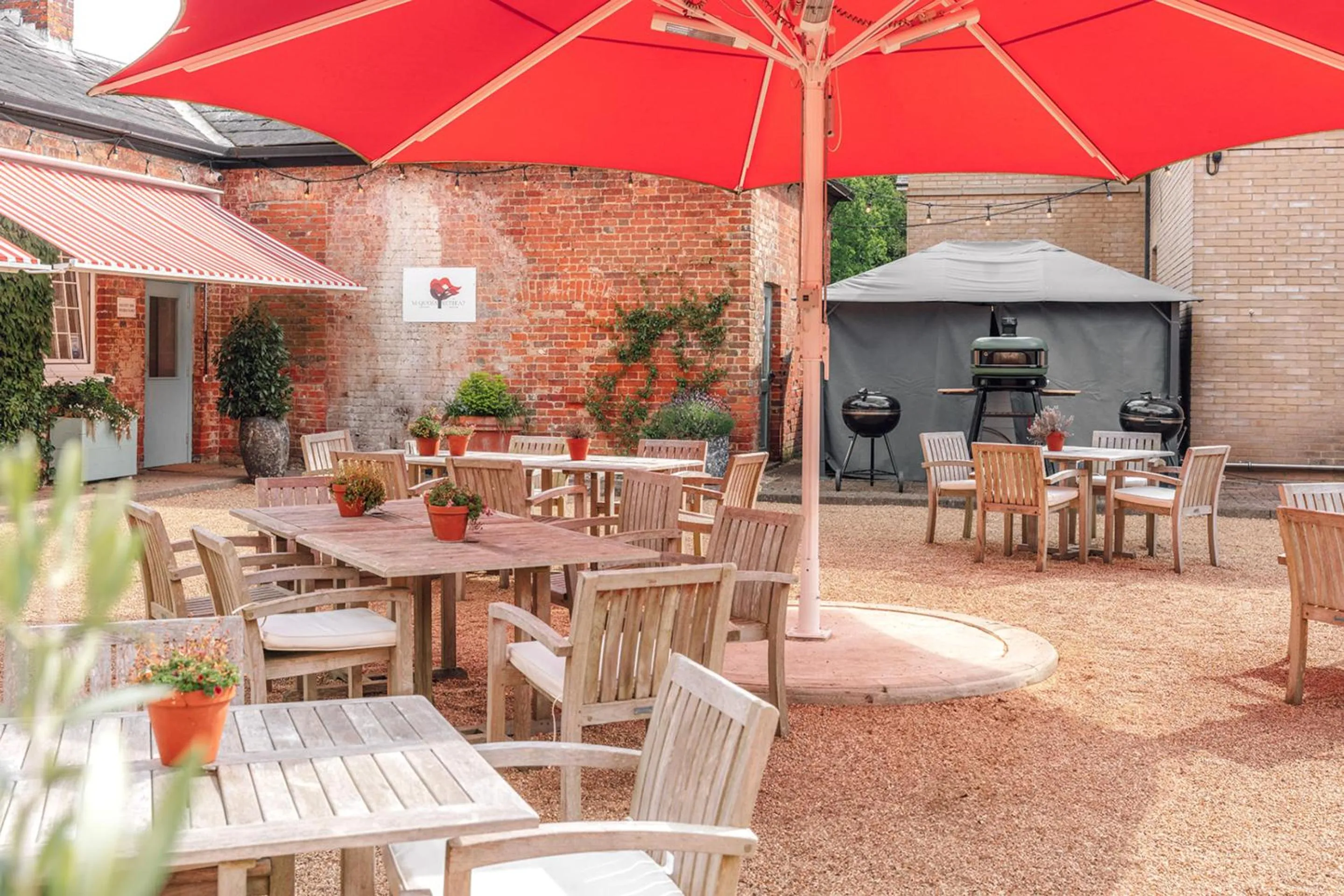 Inner courtyard view in The Retreat, Elcot Park