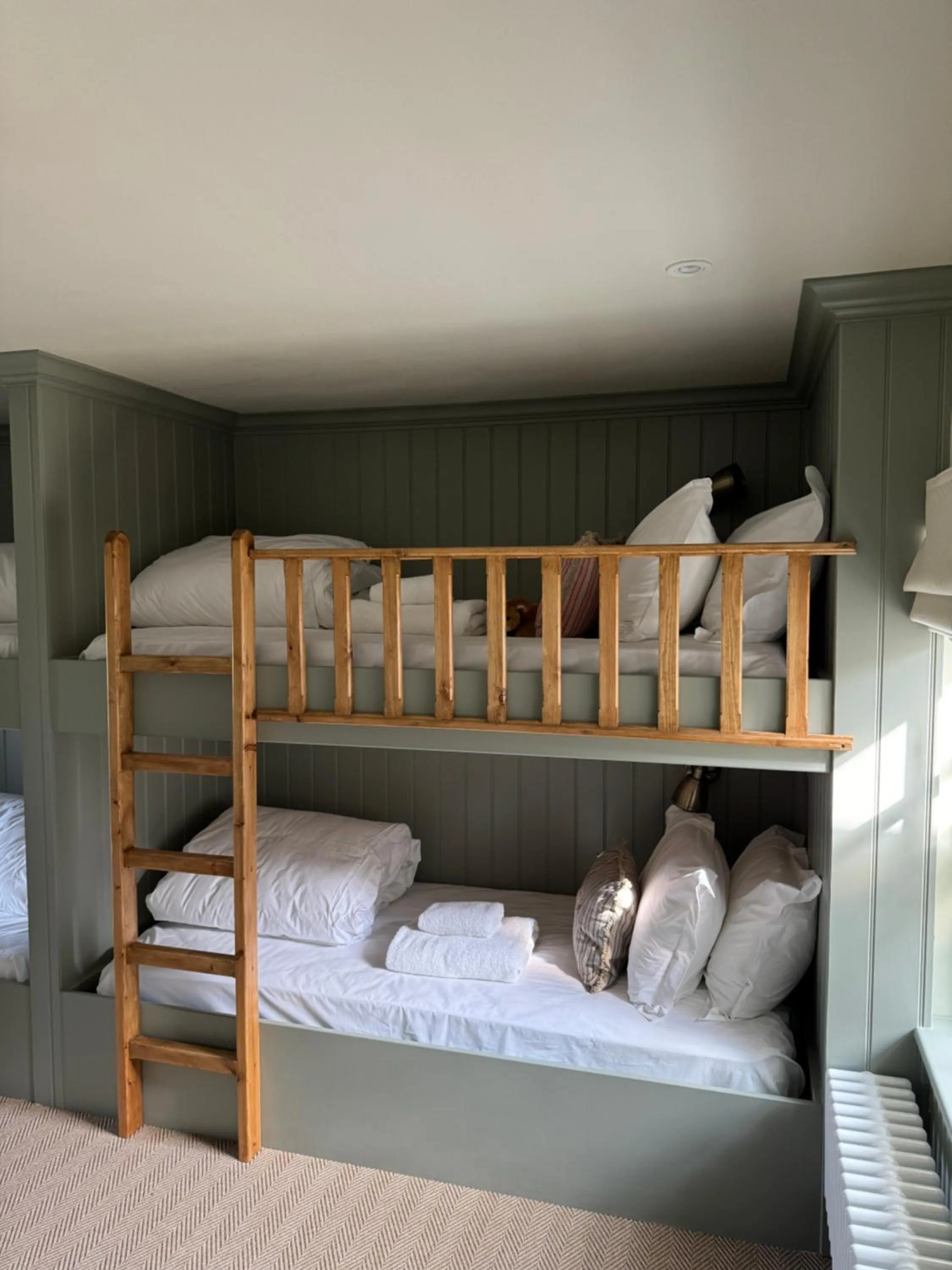 Bedroom, Bed in The Retreat, Elcot Park