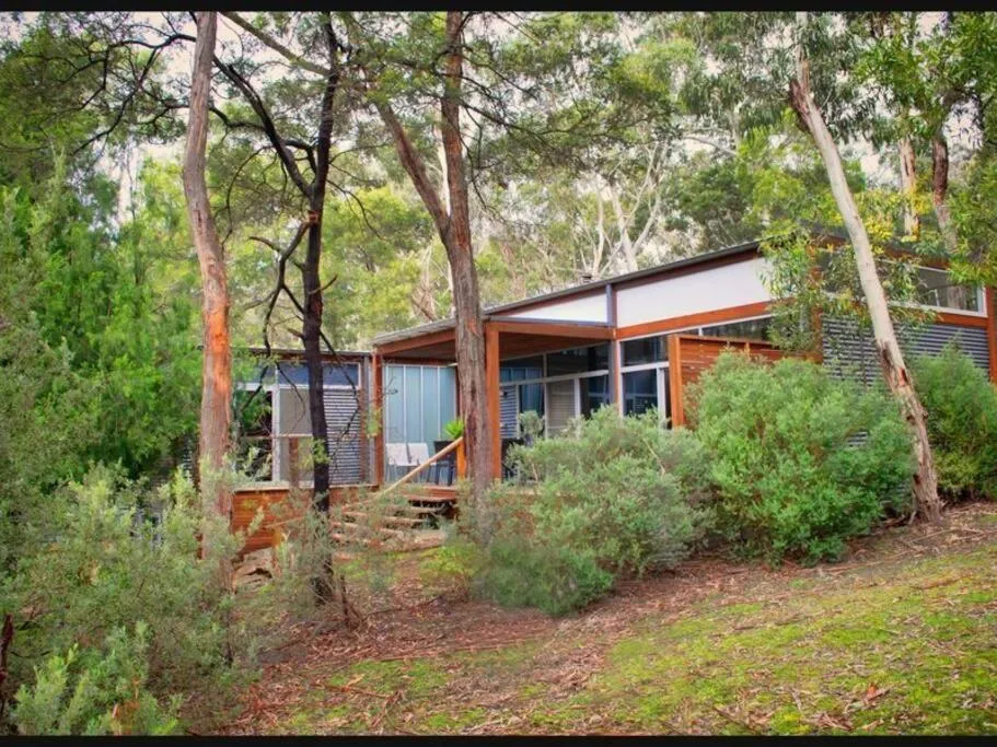 Lakuna Retreat