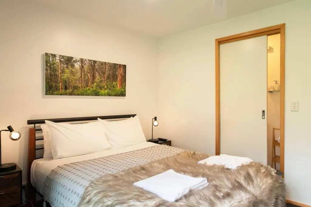 Bed in Lakuna Retreat