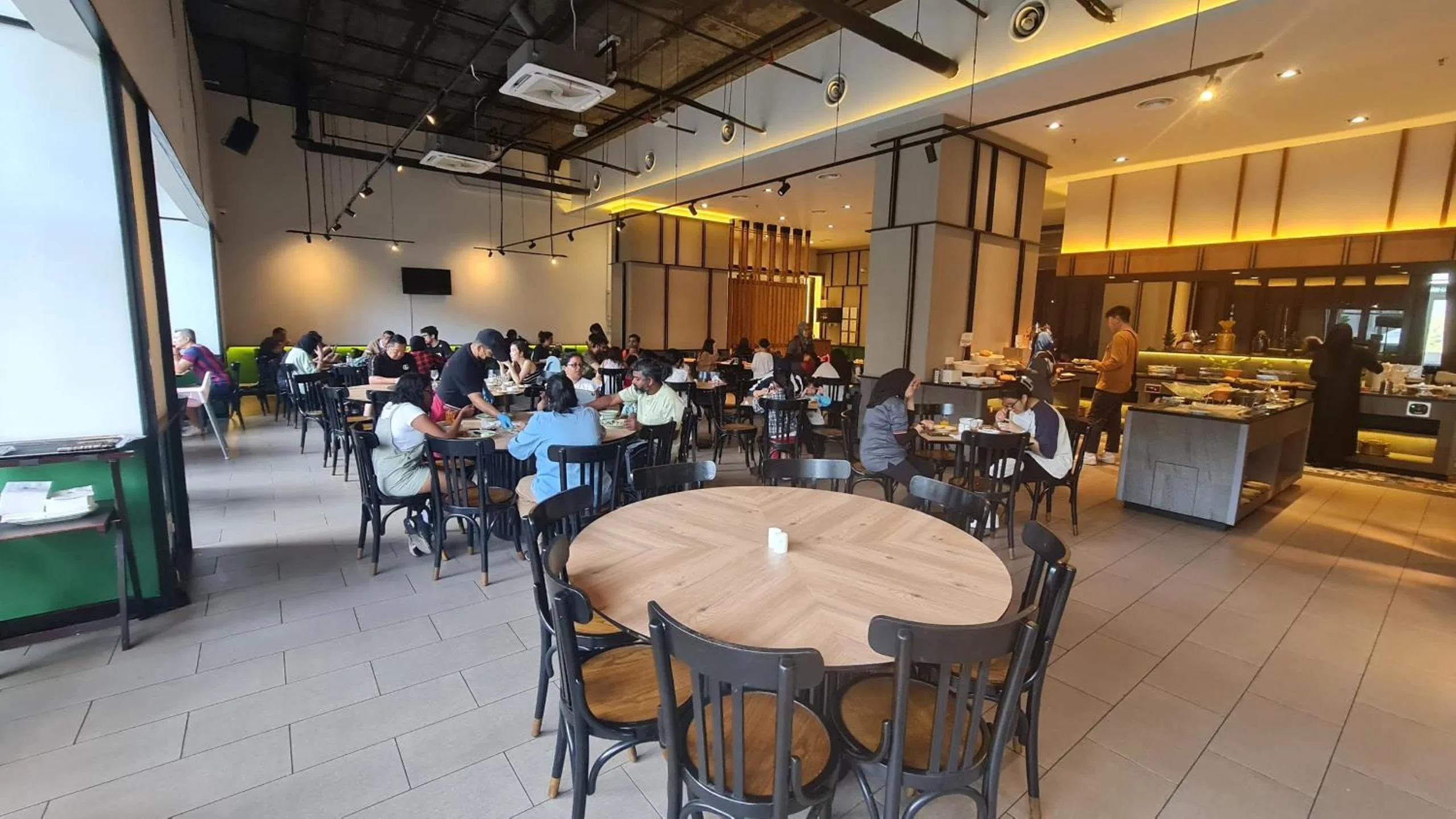 Restaurant/places to eat in Genting Windmill Homestay