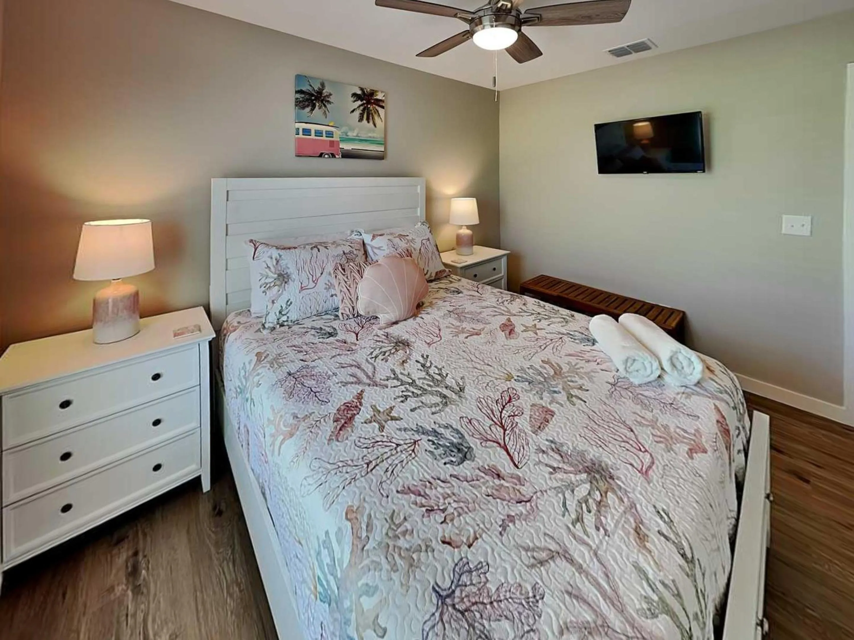 Bed in The Blue Heron