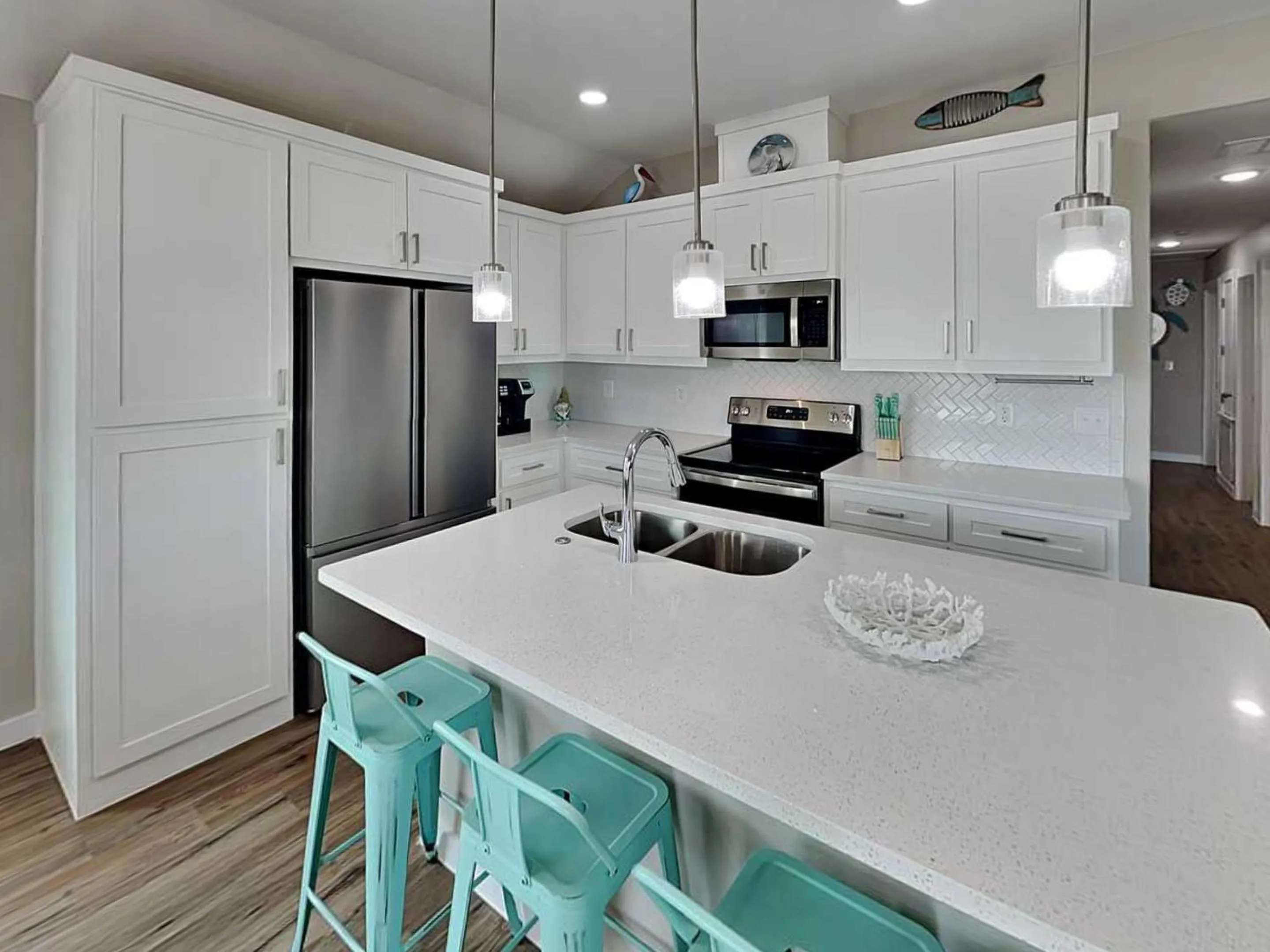 Kitchen or kitchenette in The Blue Heron