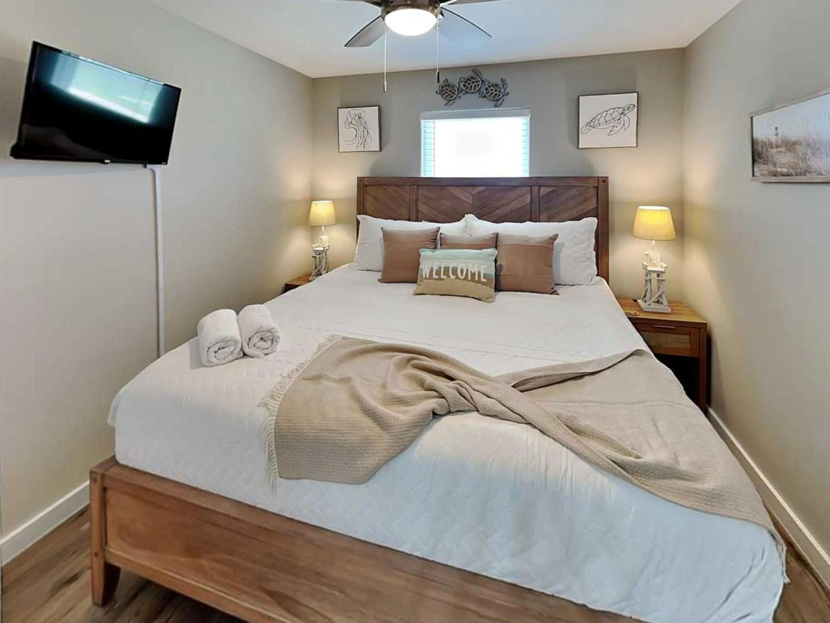 Bed in The Blue Heron