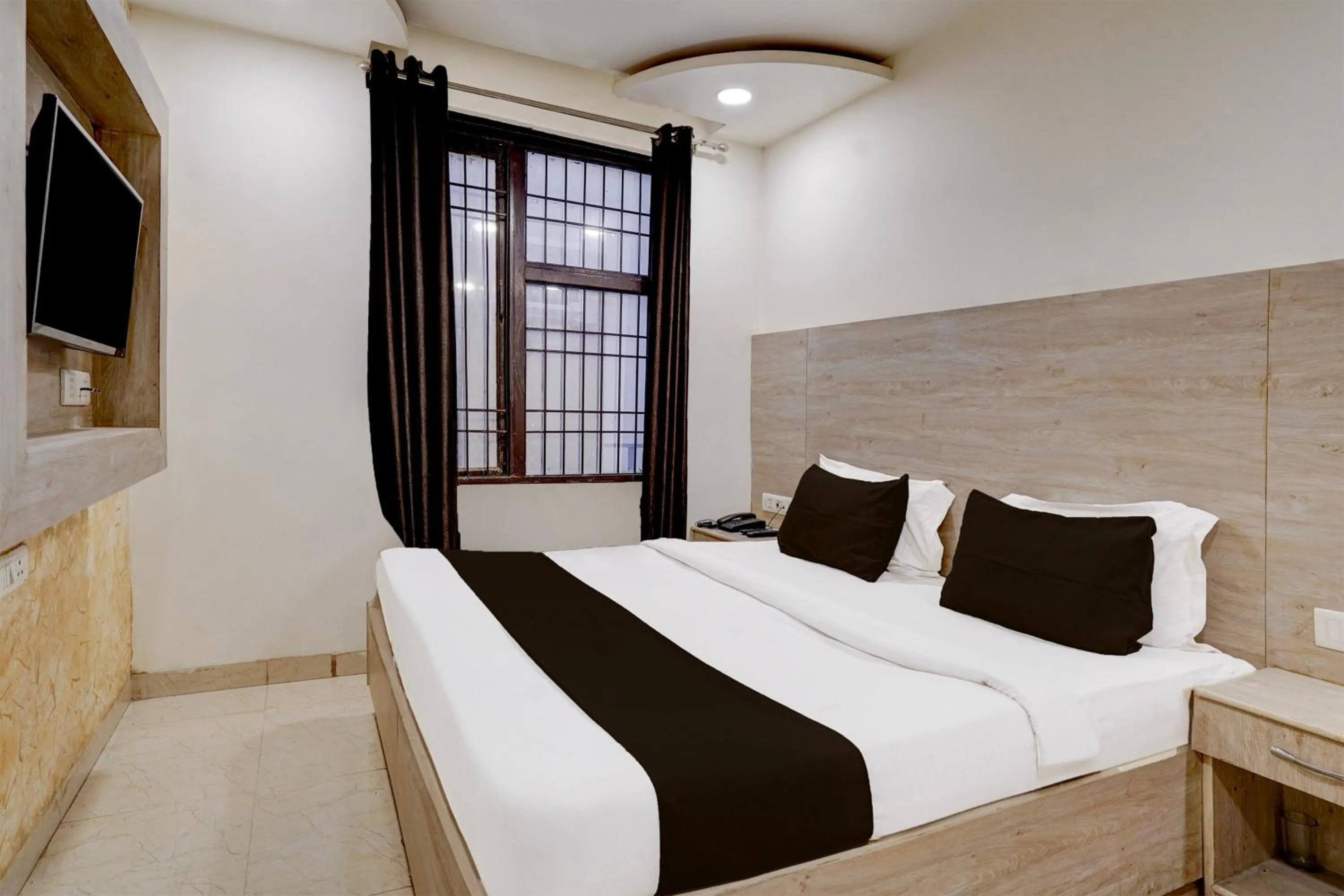 Bedroom, Bed in Hotel O Delhi Airport Stay