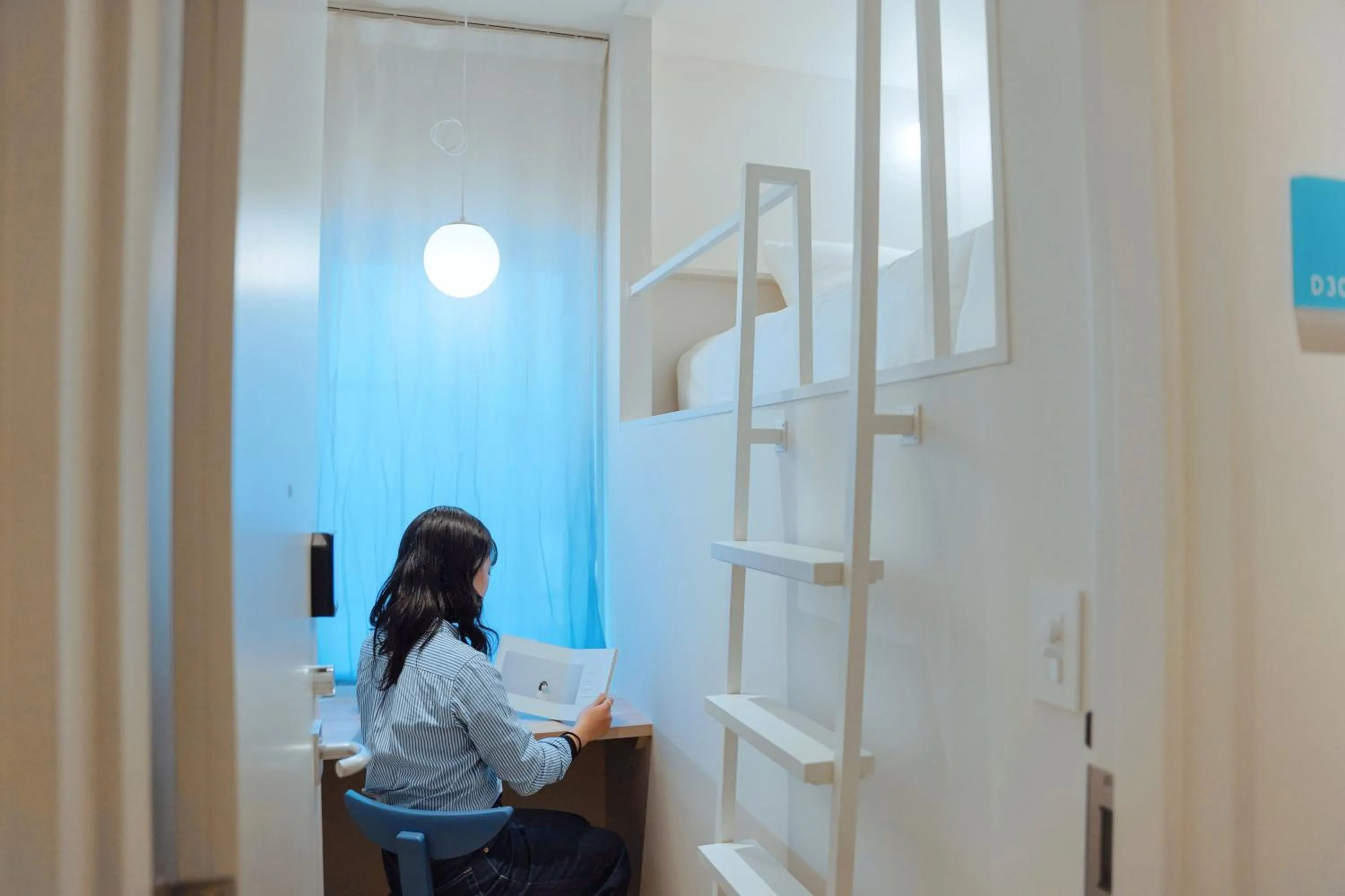 People in SEKAI HOTEL Takaoka