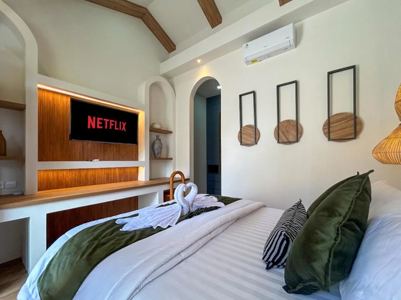 Bed in Landmark Villas