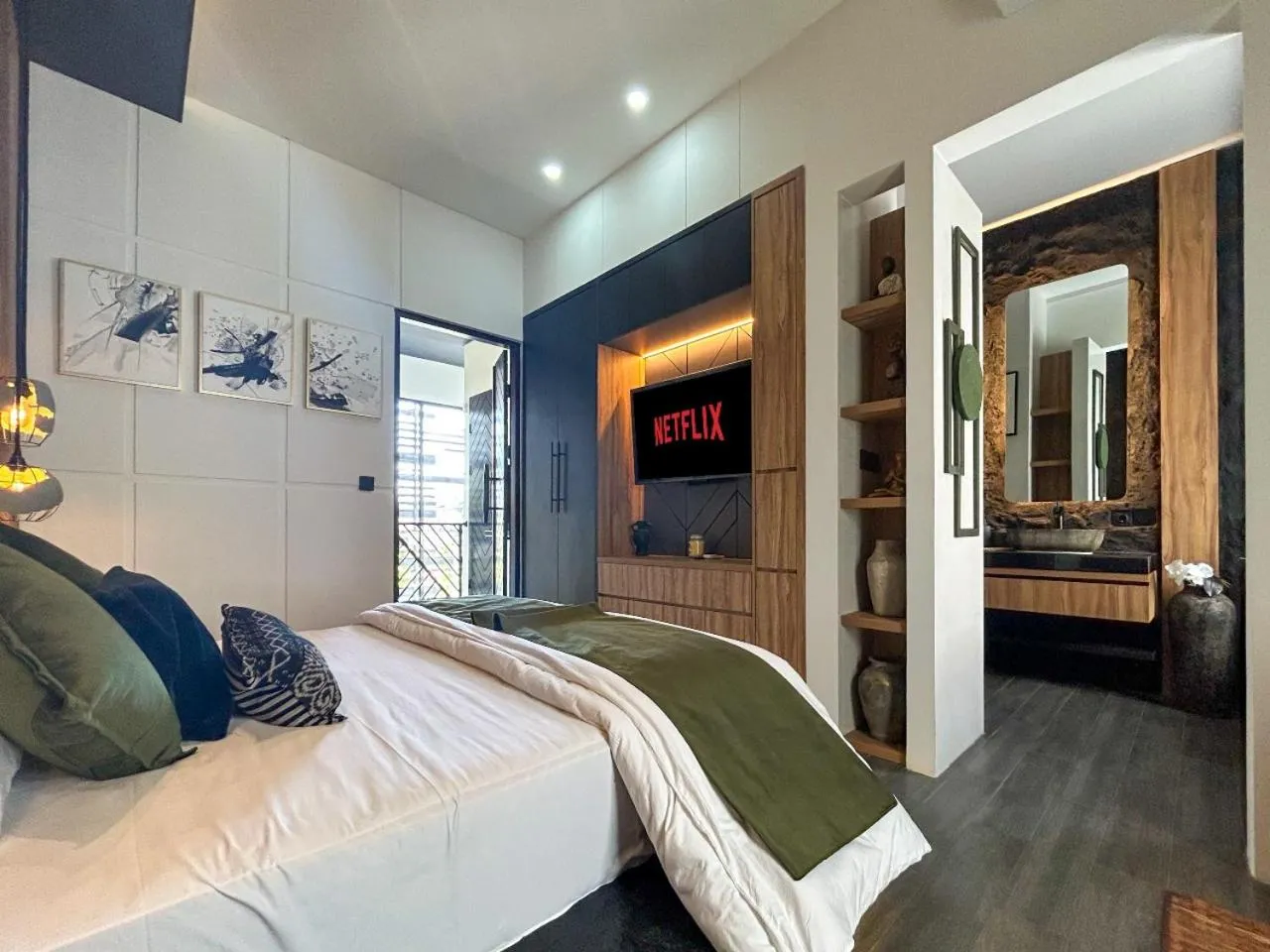 Bed in Landmark Villas