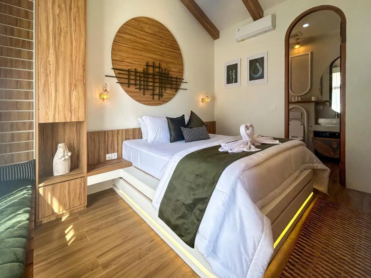 Bed in Landmark Villas