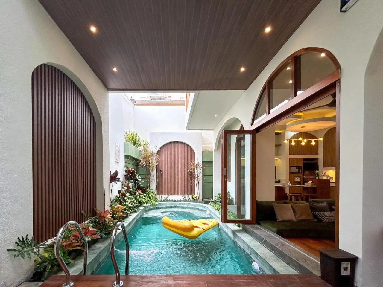 Pool view in Landmark Villas