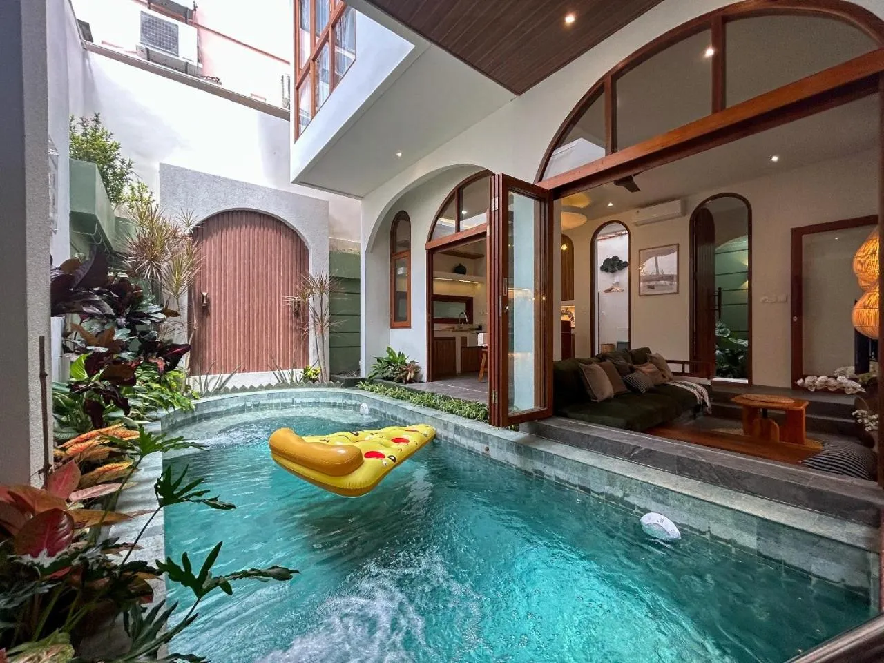 Pool view in Landmark Villas