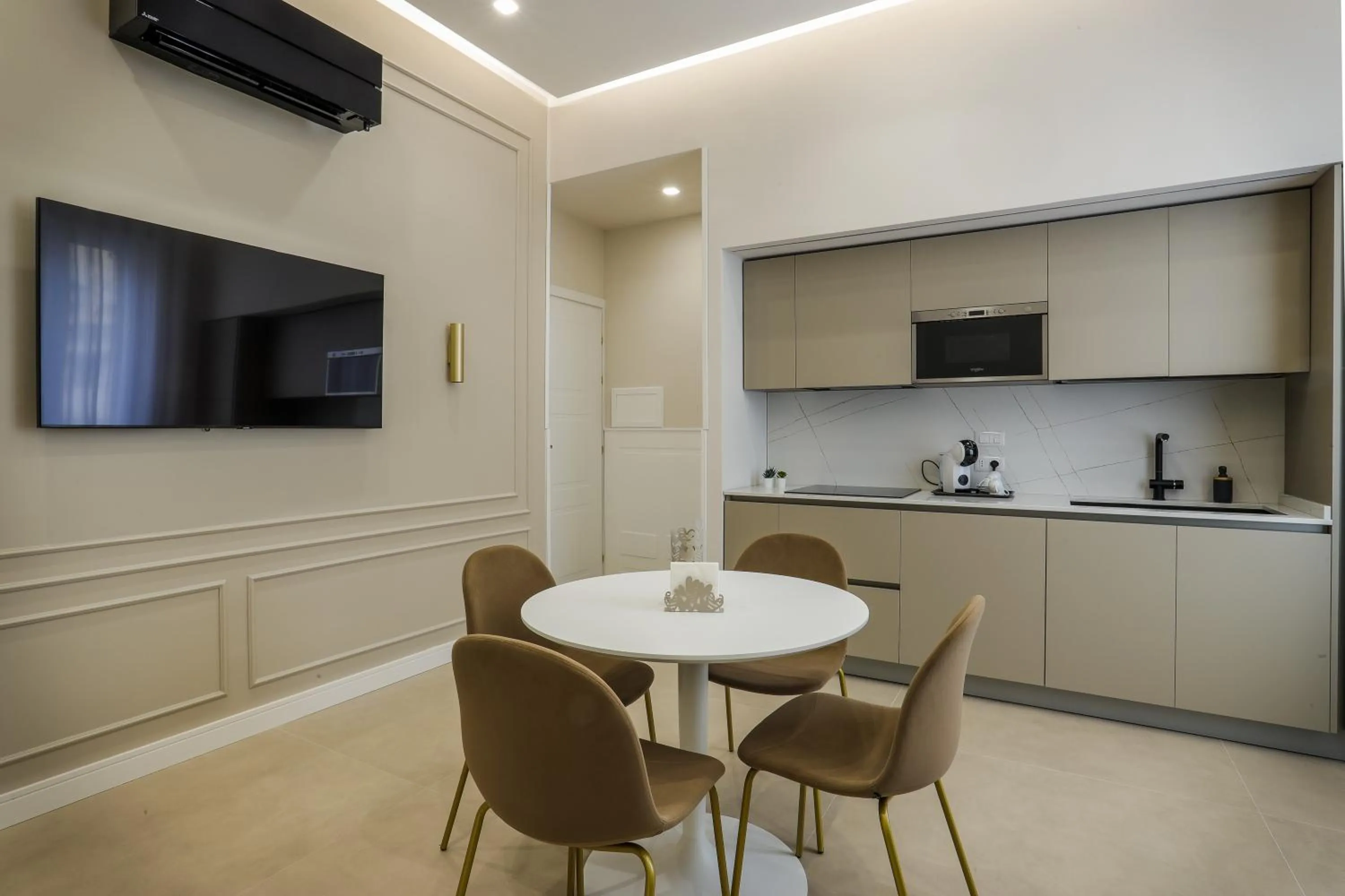 TV and multimedia in Conte Relais Suite