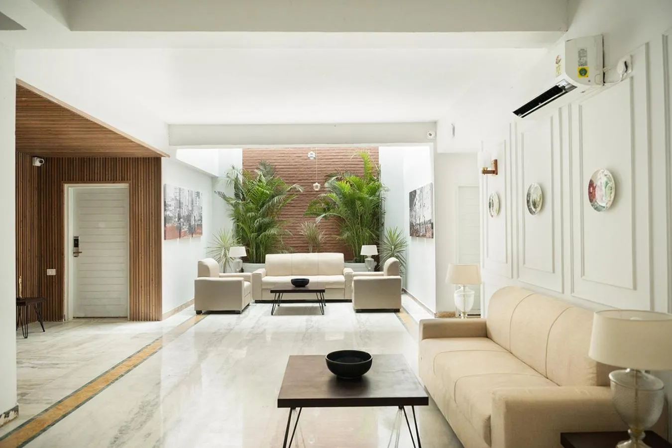 Lounge or bar in Firebrick Boutique Residences - AMETHYST HOUSE