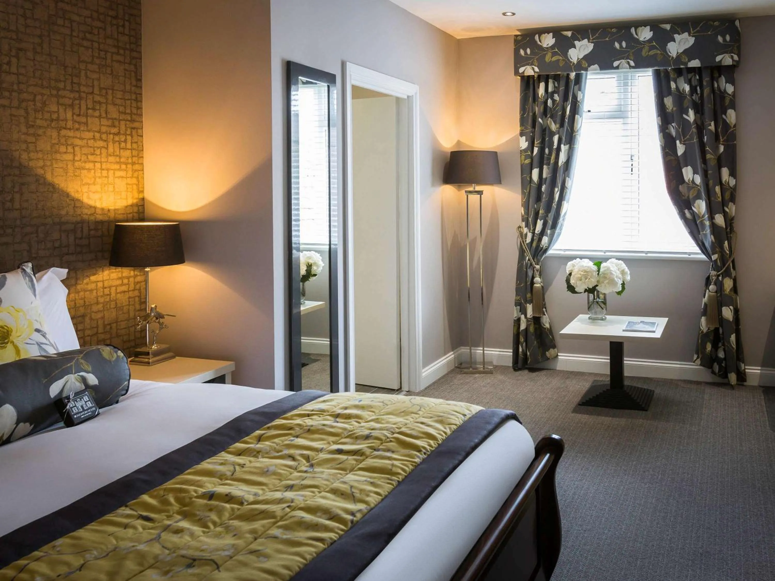 Photo of the whole room, Bed in WorldHotels Distinctive Woughton House Hotel