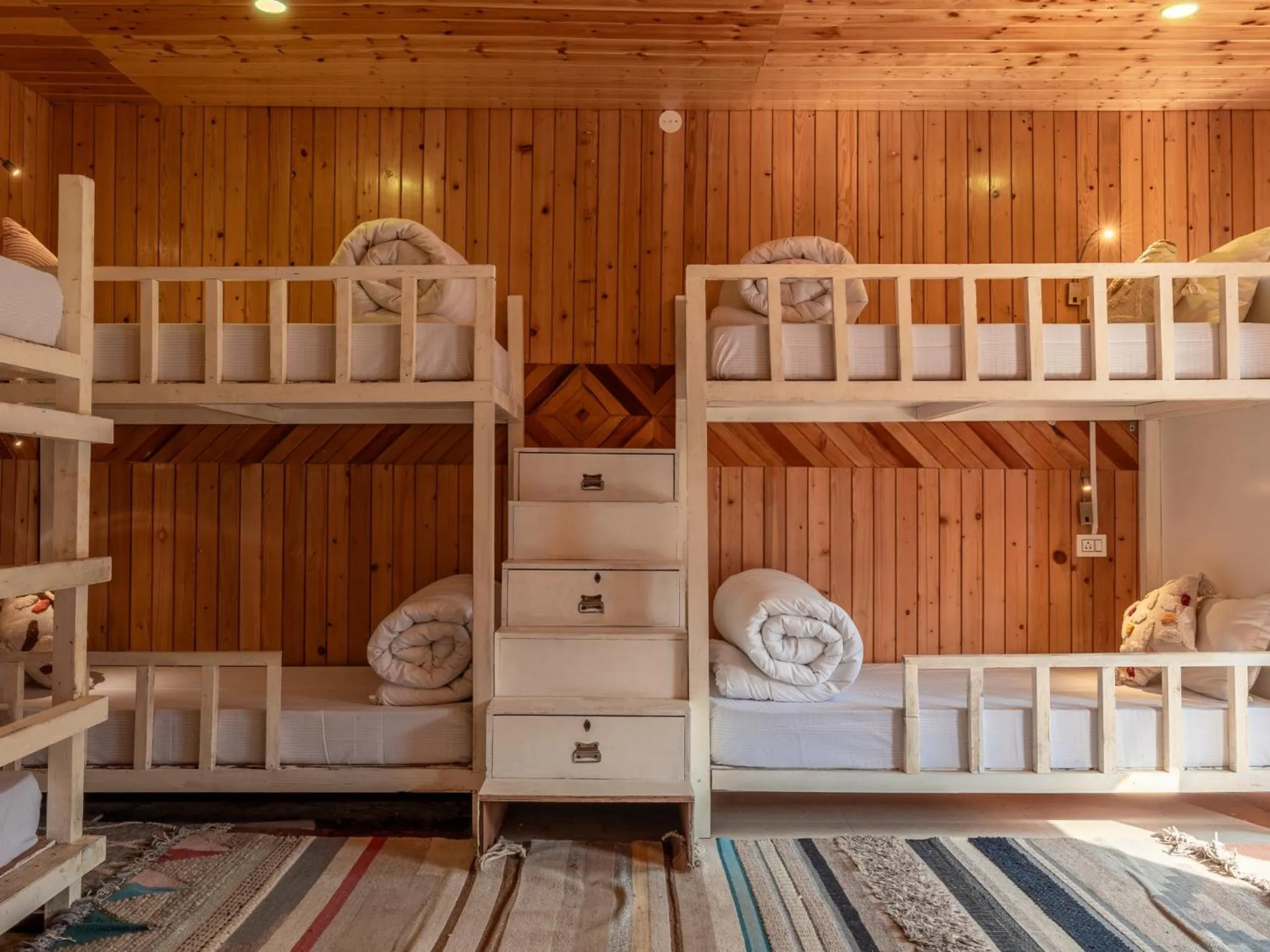 Bed in Moustache Shoja, Jibhi