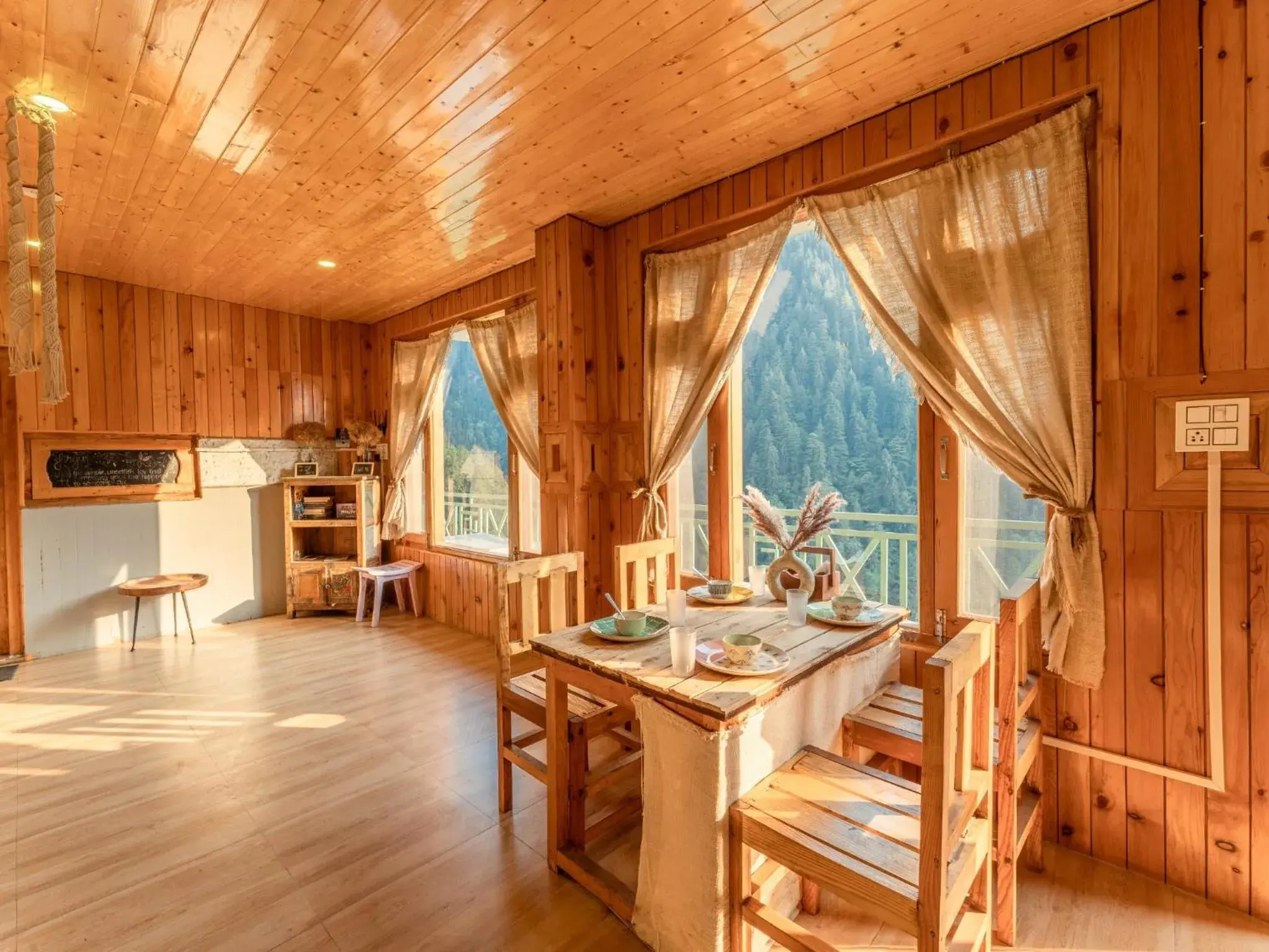 Property building in Moustache Shoja, Jibhi Property building in Moustache Shoja, Jibhi