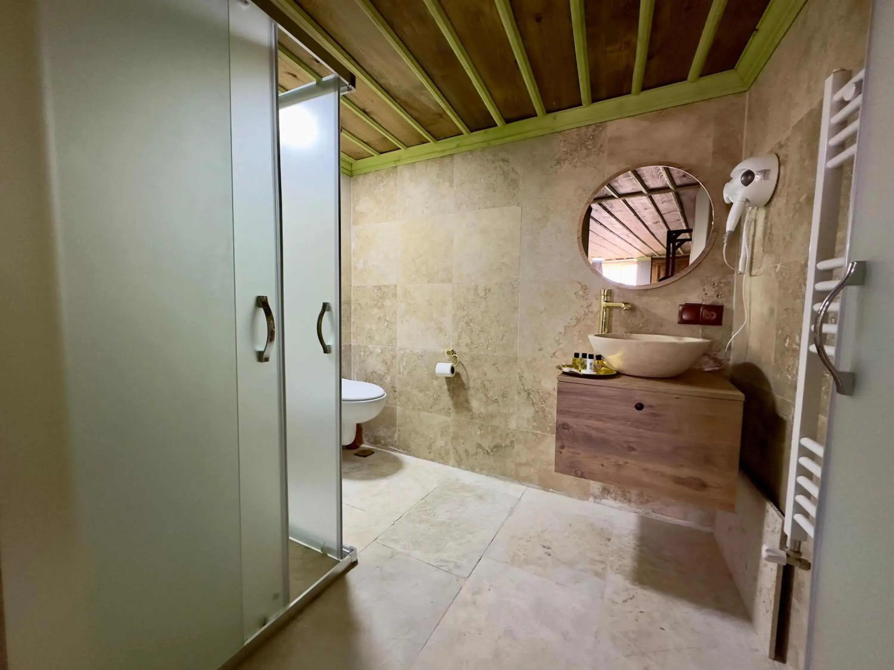 Budget Twin Room in Almula Cave Budget Twin Room in Almula Cave
