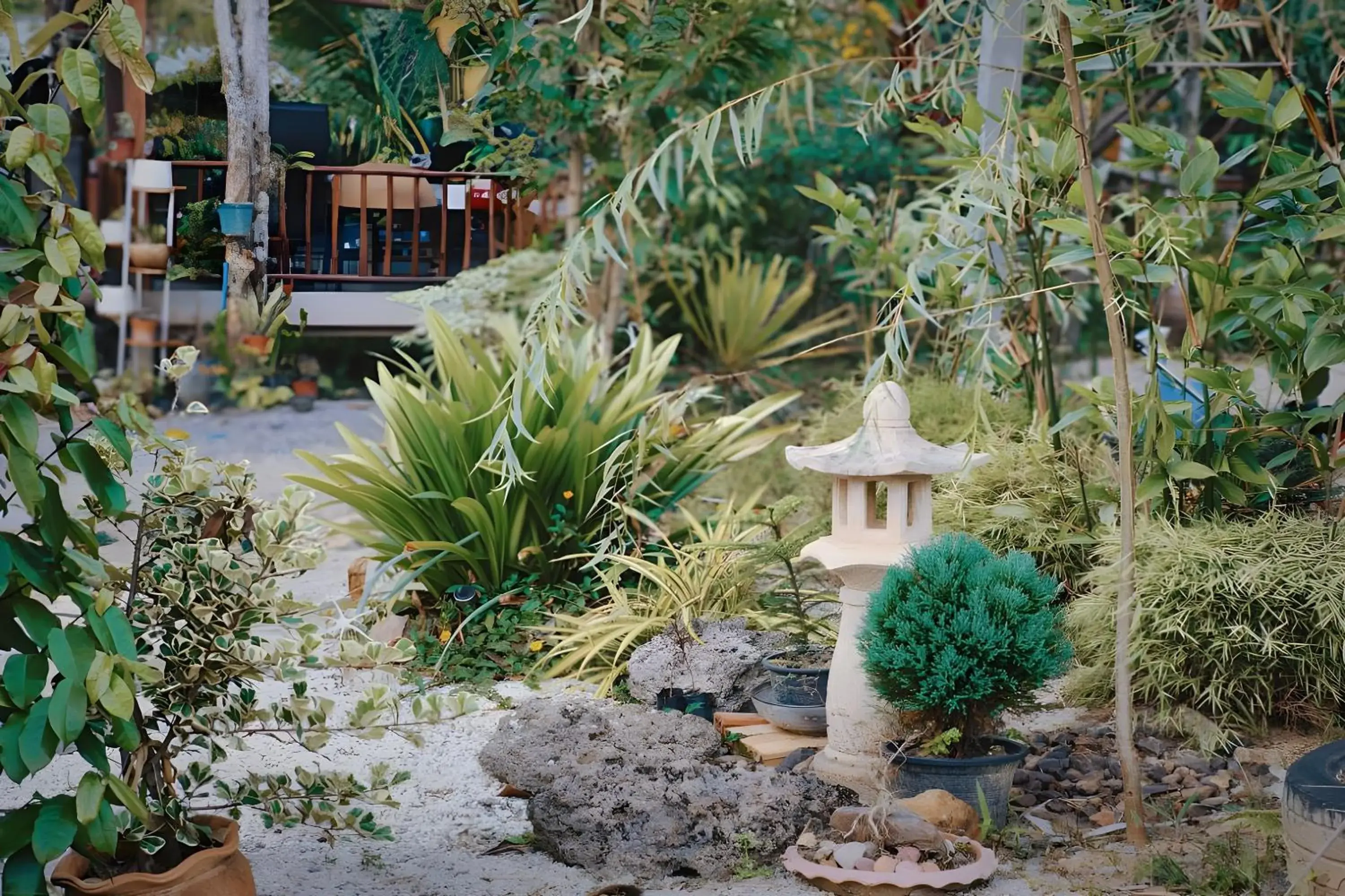 Property building in Rat Min House Property building in Rat Min House