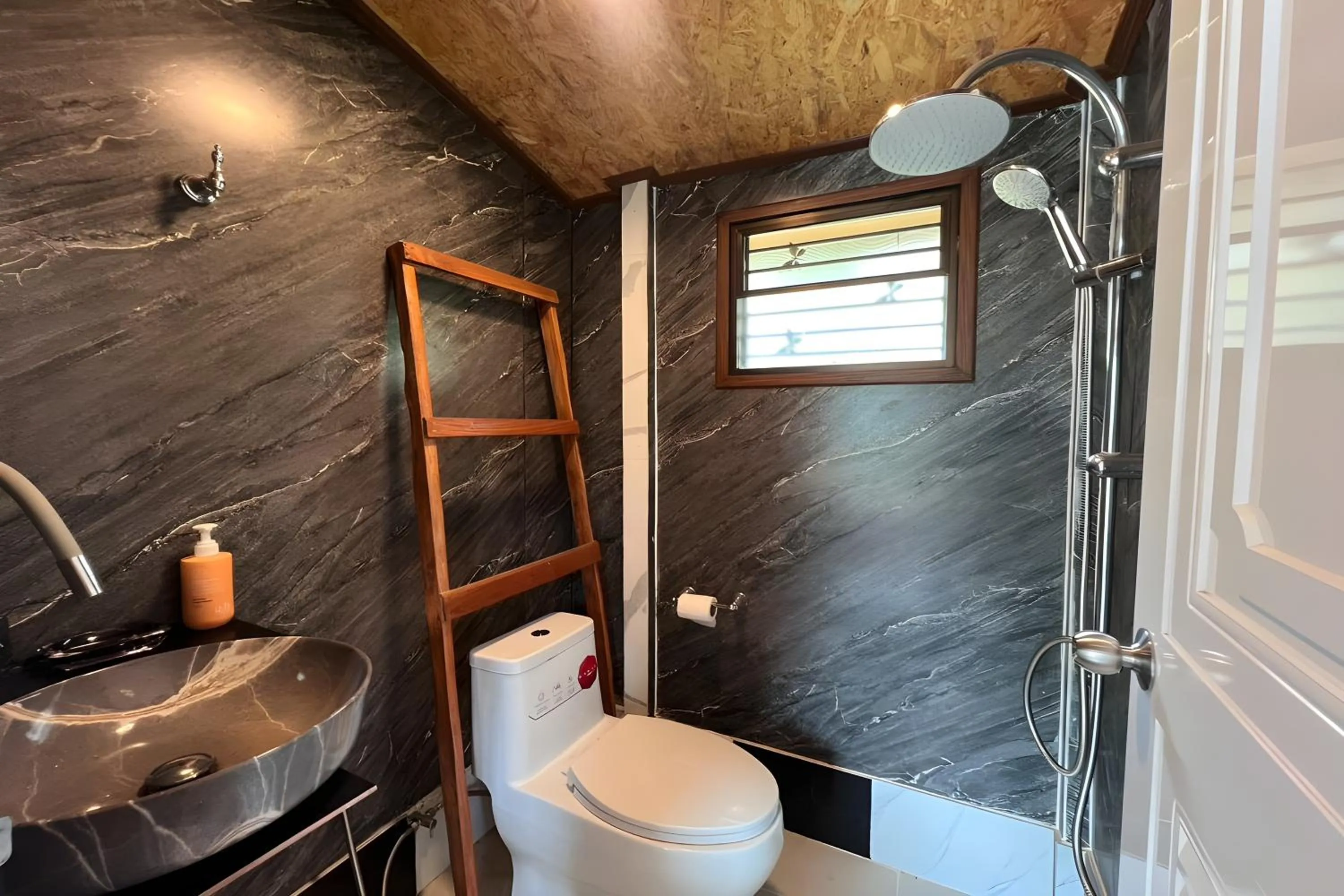 Bathroom in Rat Min House